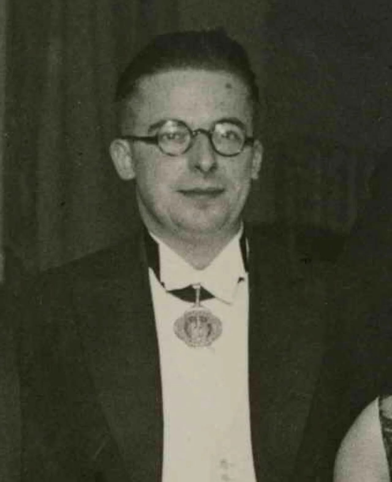 Portrait of Michel van Thiel (1905–1991) – memorial page