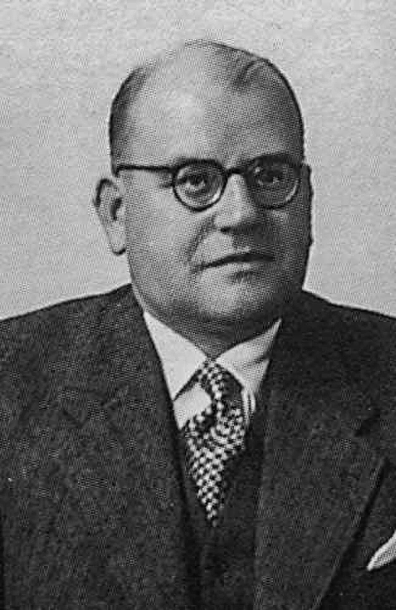 Portrait of Guillaume Theves (1895–1962) – memorial page