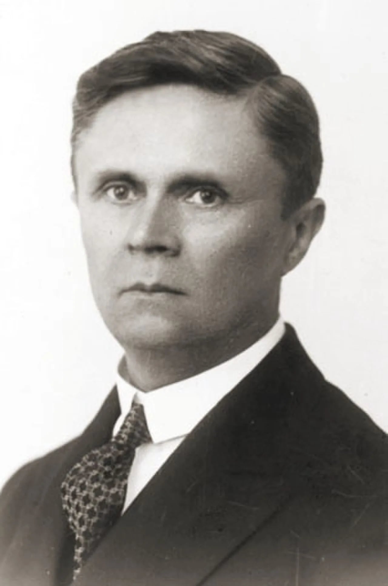 Portrait of Gabriel Sokolnicki (1877–1975) – memorial page