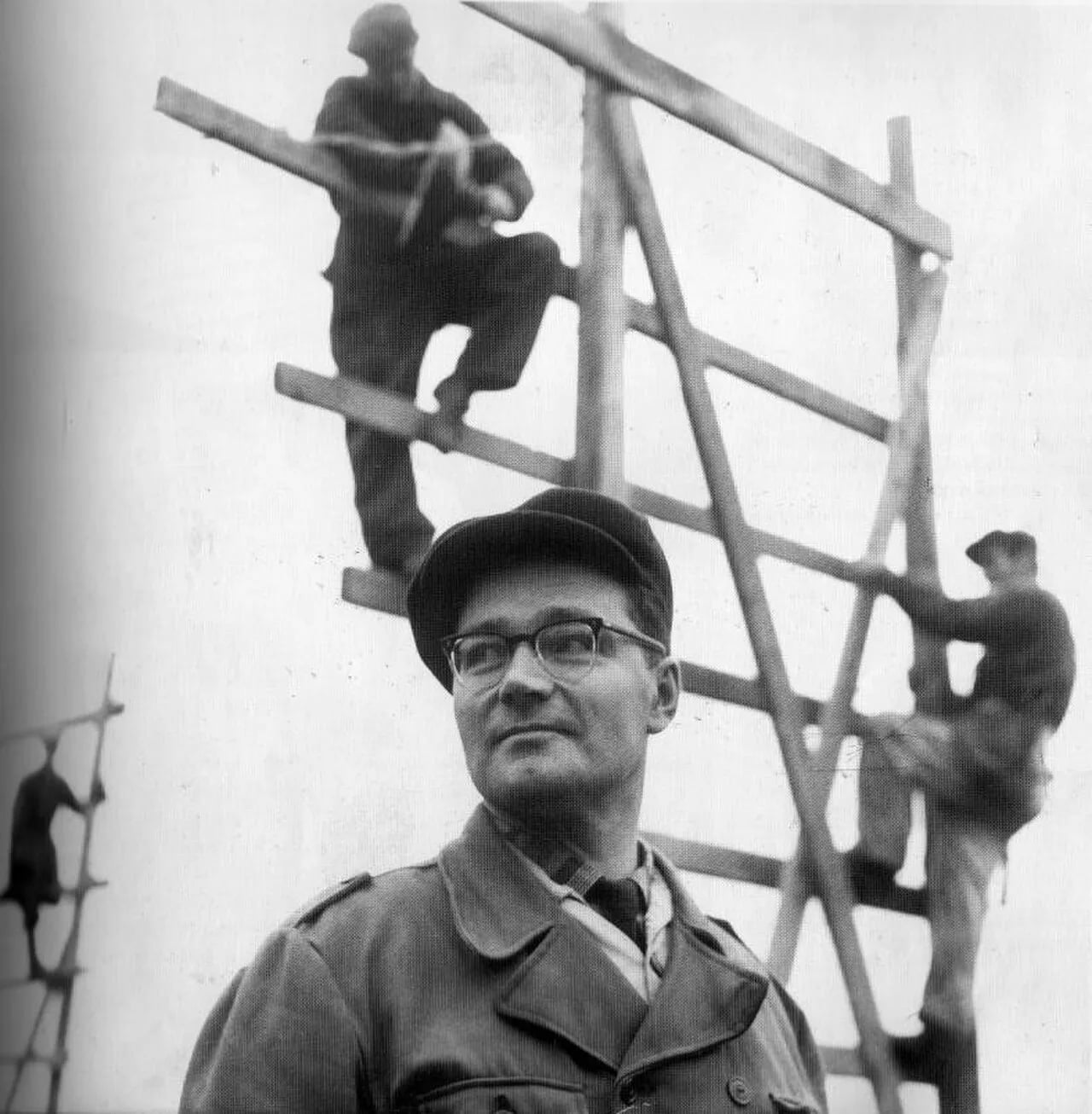 Portrait of Kalle Päätalo (1919–2000) – memorial page
