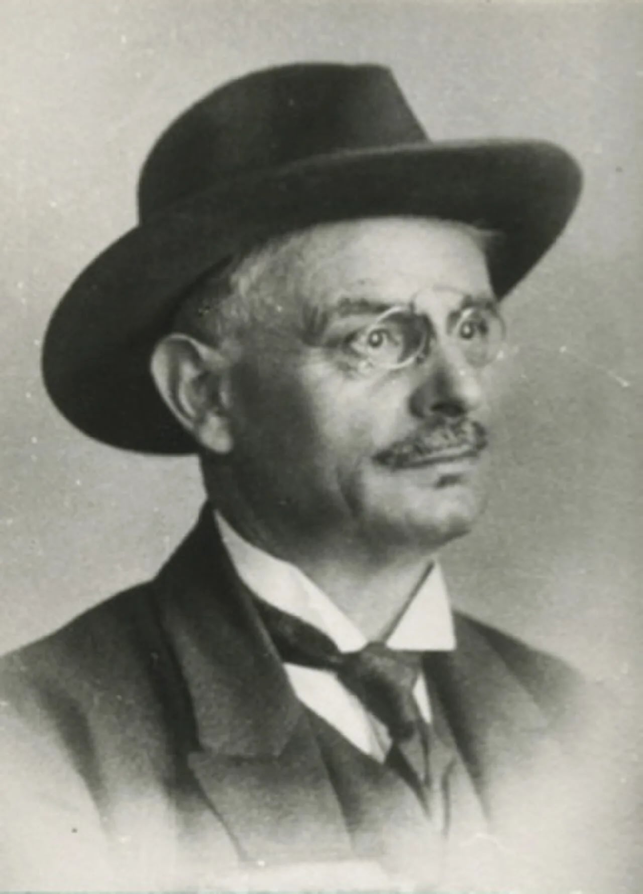 Portrait of Nikolaus Welter (1871–1951) – memorial page