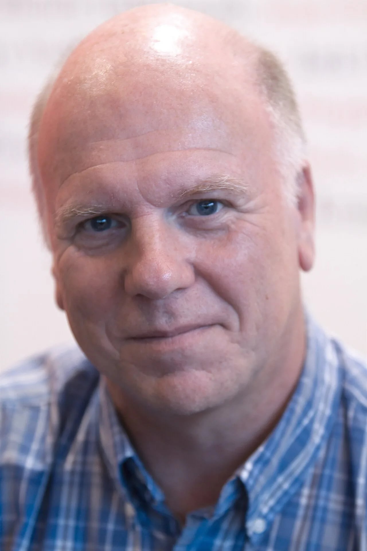 Porträt von Peter Robinson (1950–2022) – Gedenkseite