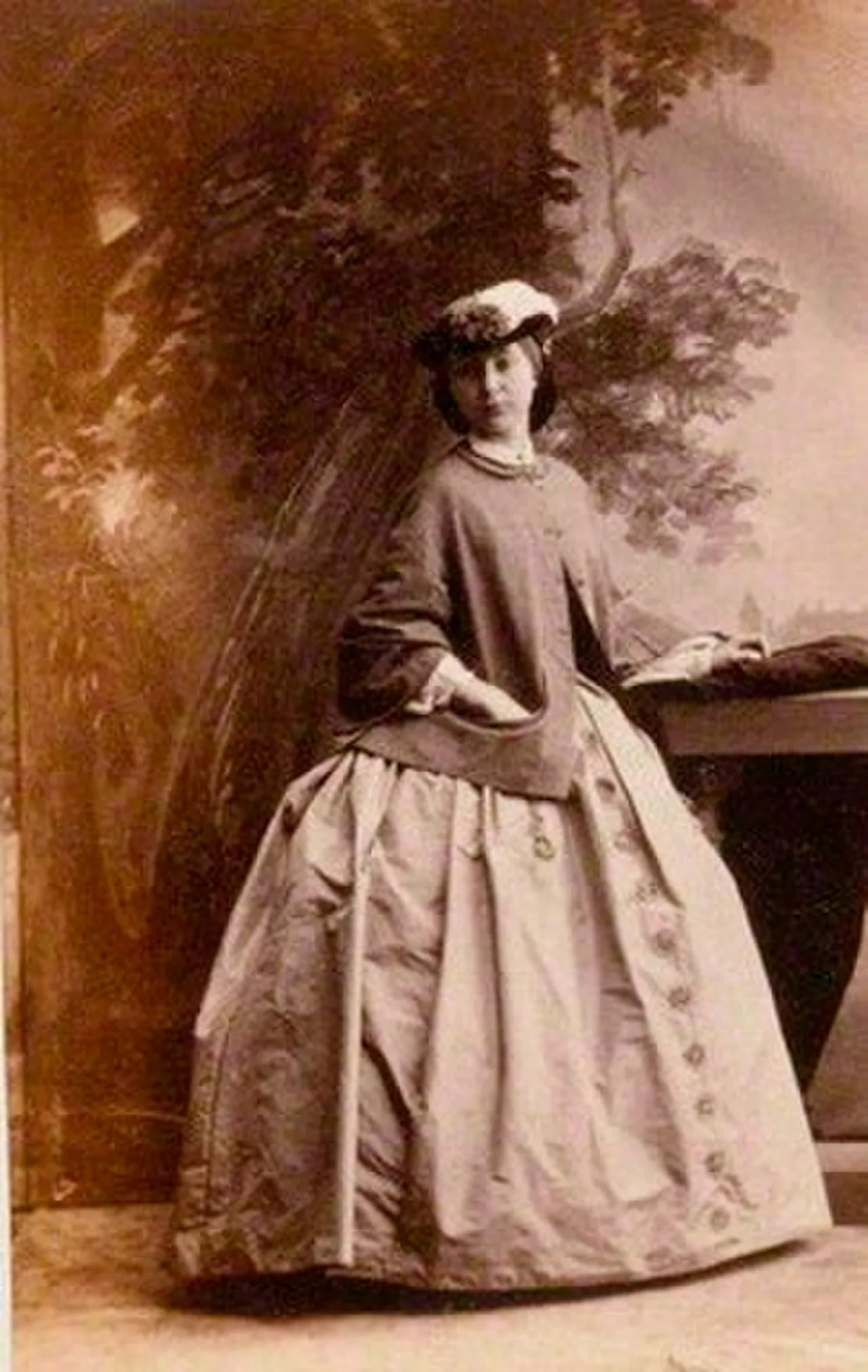 Portrait of Katharine Russell, Viscountess Amberley (1842–1874) – memorial page