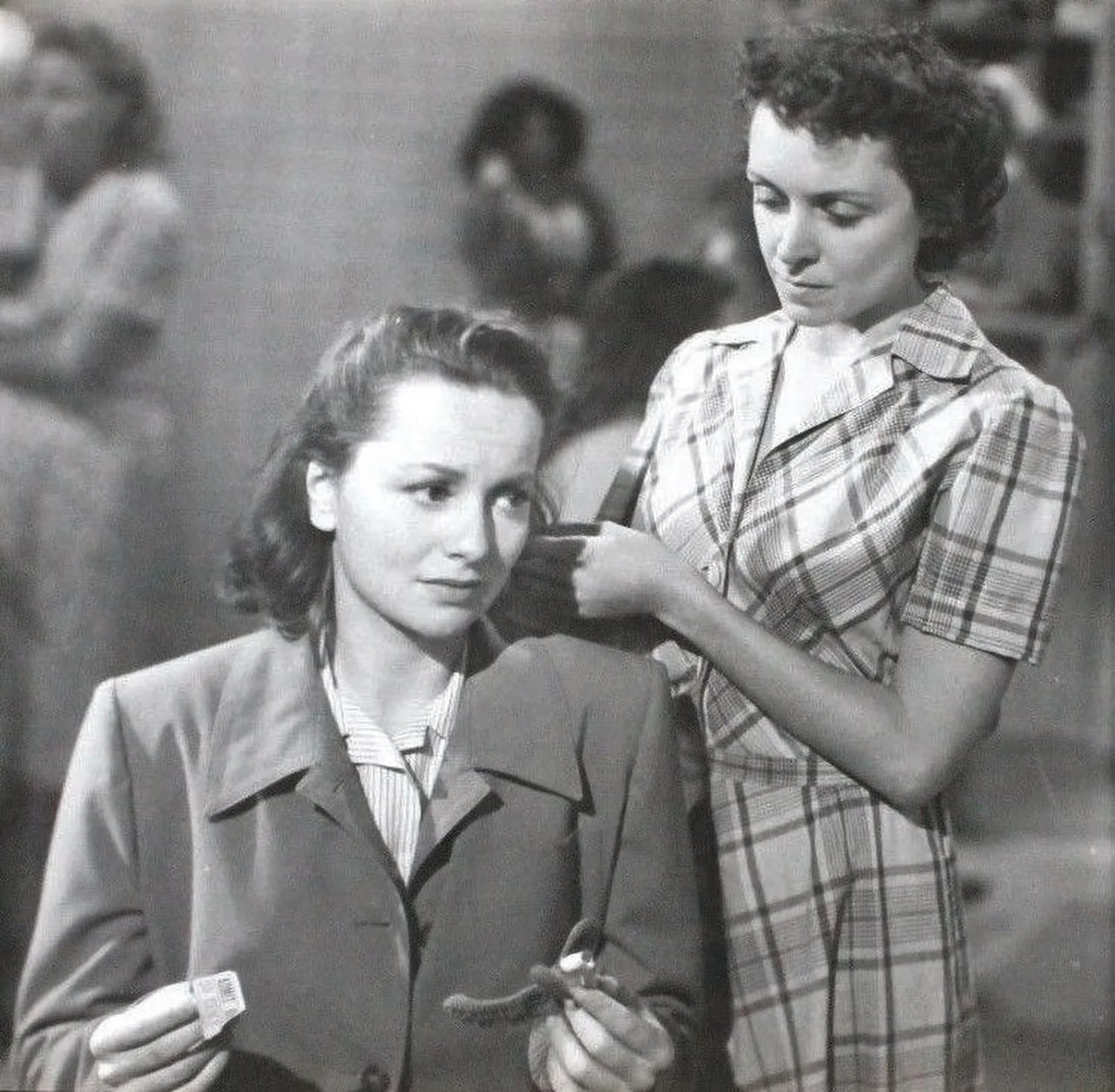 Portrait of Katherine Locke (1910–1995) – memorial page