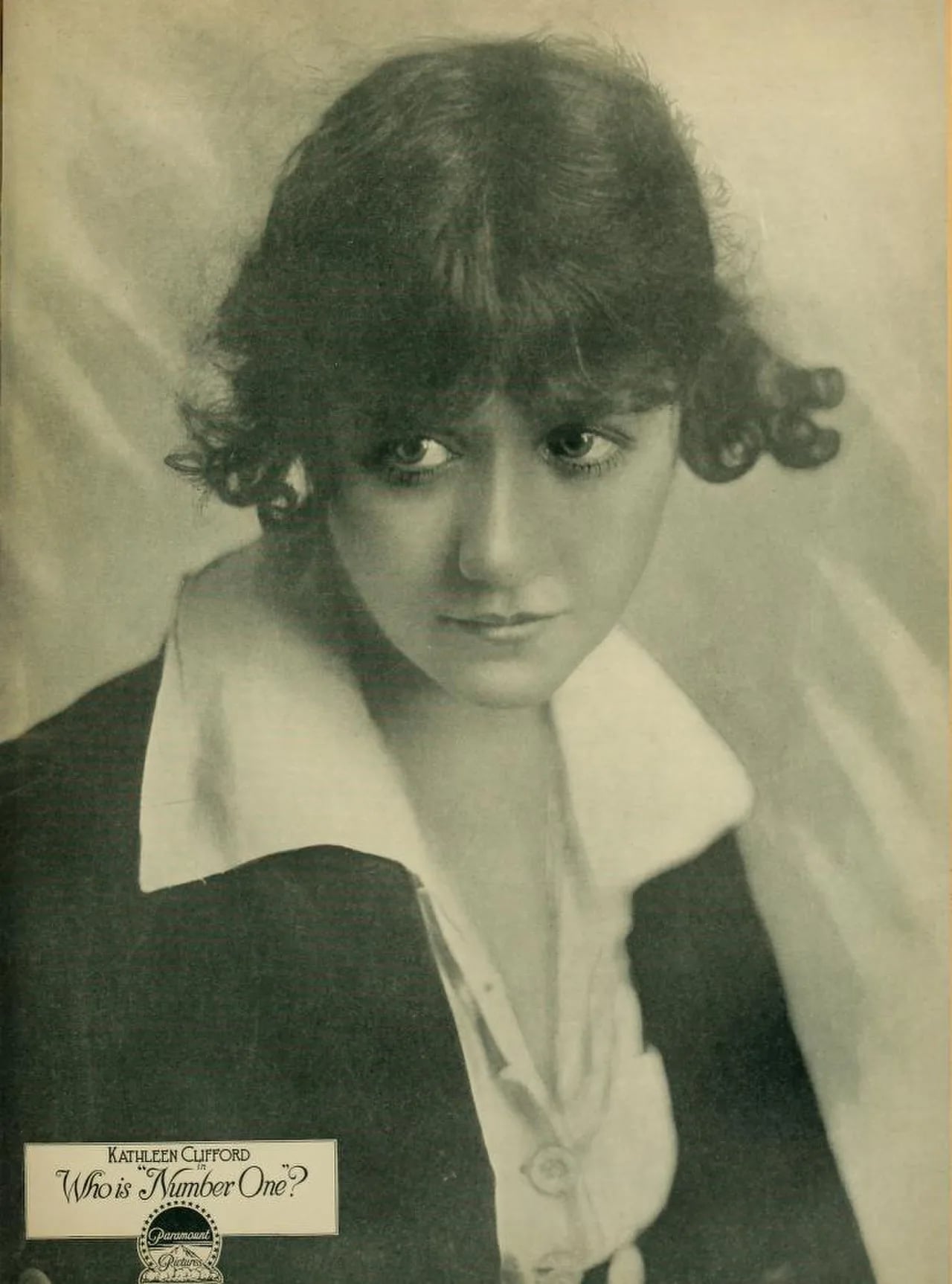 Porträt von Kathleen Clifford (1887–1962) – Gedenkseite