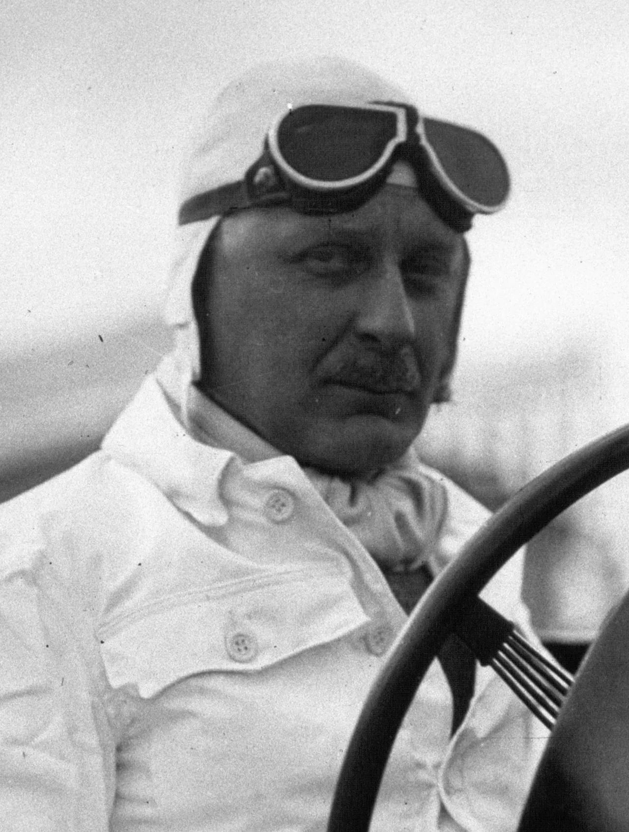 Portrait of Kaye Don (1891–1981) – memorial page