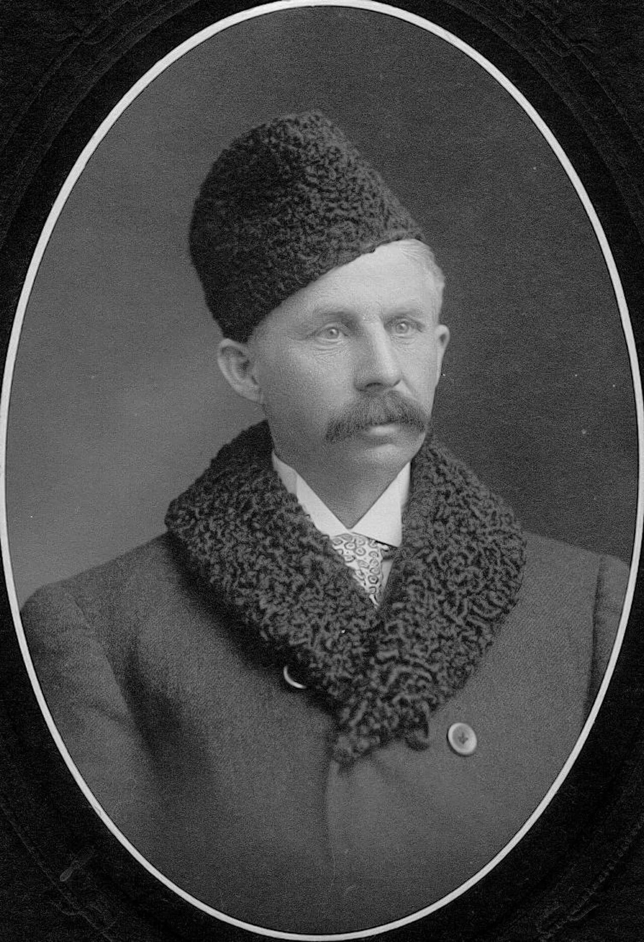 Portrait of Ted Dey (1864–1943) – memorial page