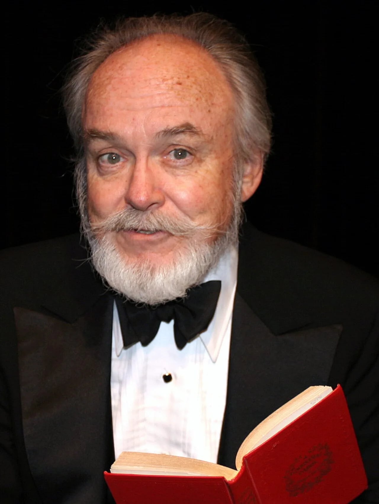 Portrait of Keith Fowler (1939–2023) – memorial page