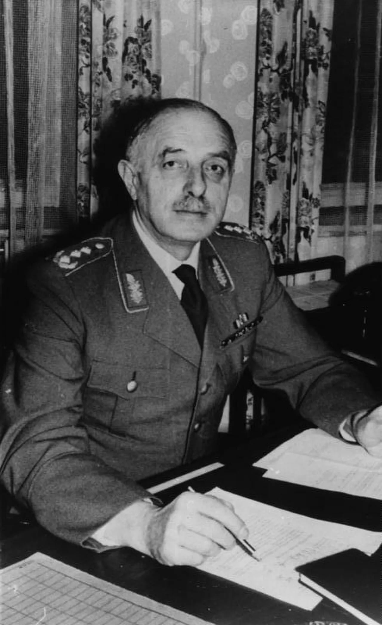 Porträt von Smilo von Lüttwitz (1895–1975) – Gedenkseite