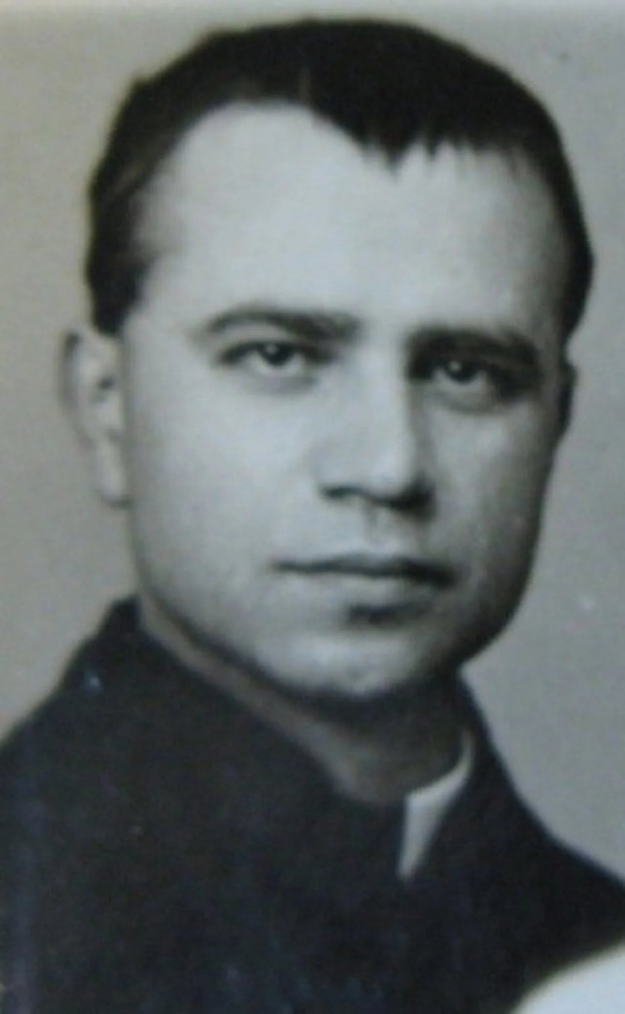 Portrait of Roman Łukań (1907–1943) – memorial page