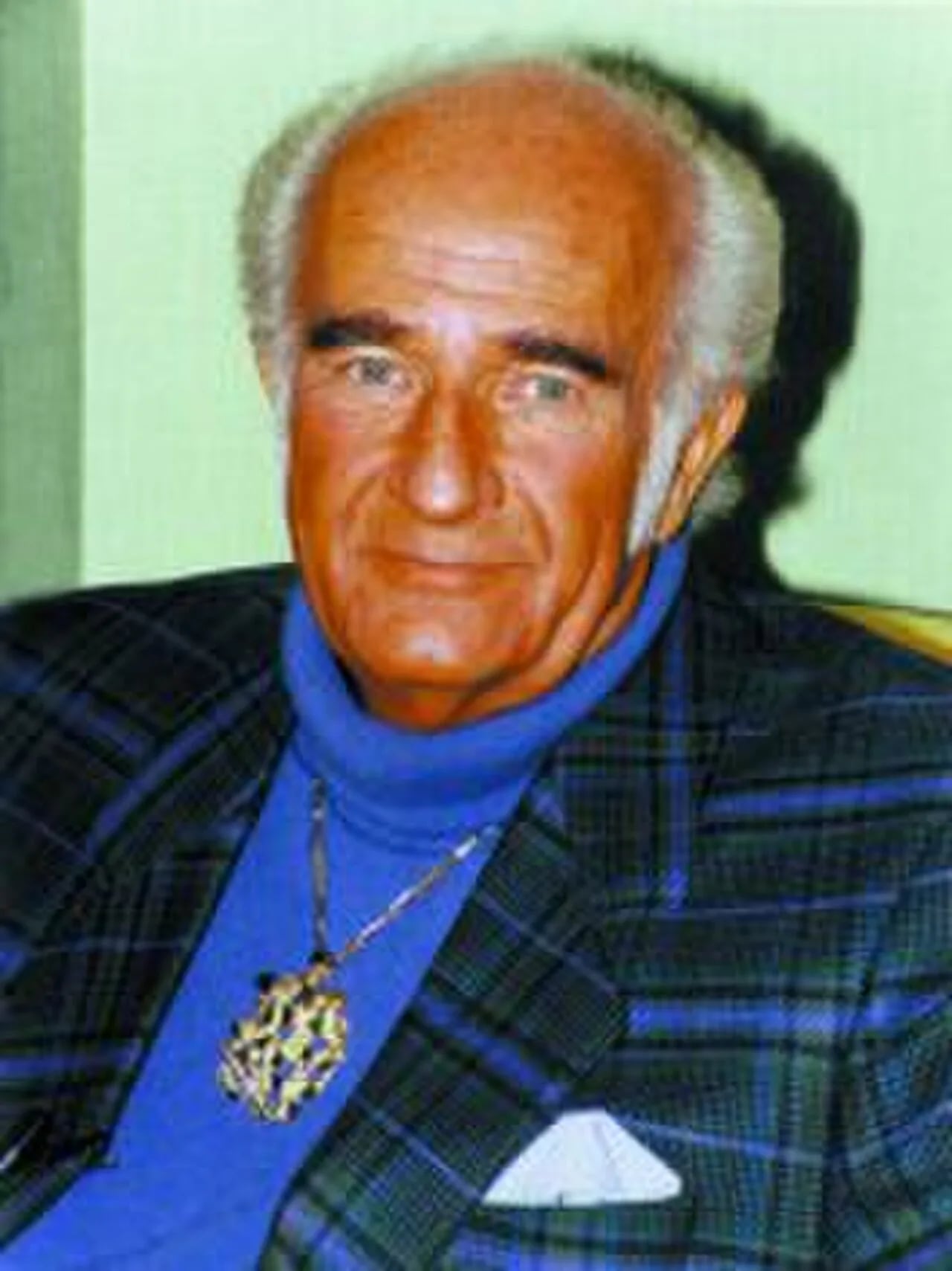 Portrait of Kenneth G. Mills (1923–2004) – memorial page