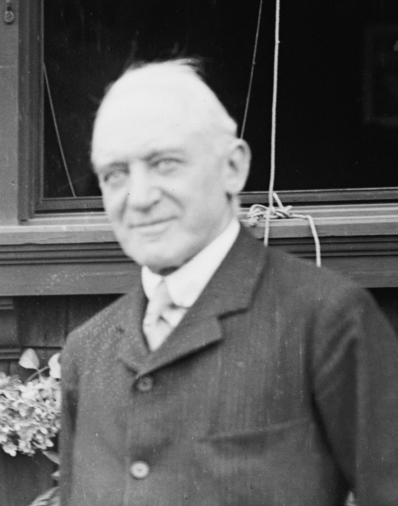 Portrait of Kenneth Muir Mackenzie, 1st Baron Muir Mackenzie (1845–1930) – memorial page