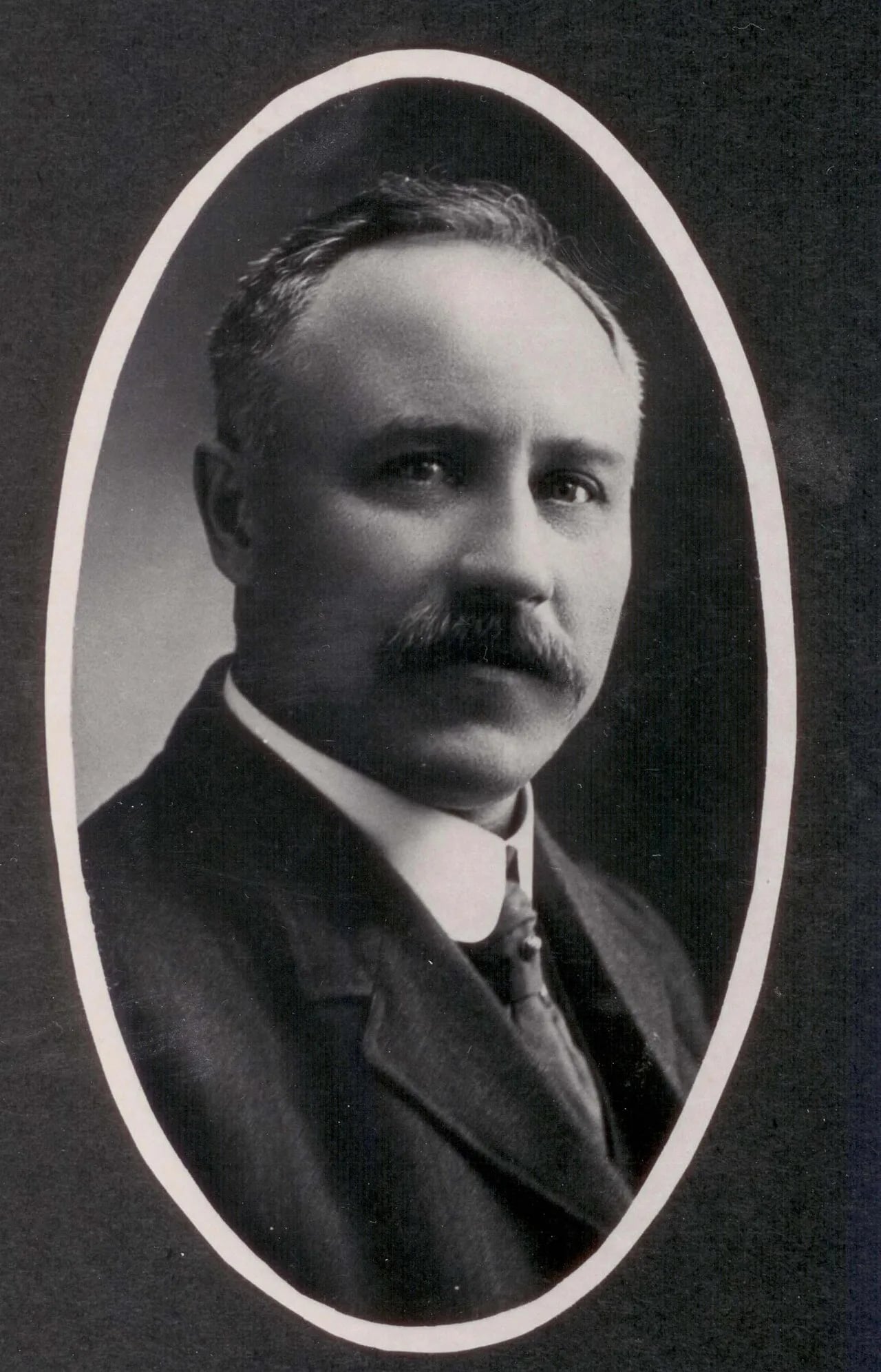 Portrait of Kenneth Mackenzie (1862–1929) – memorial page