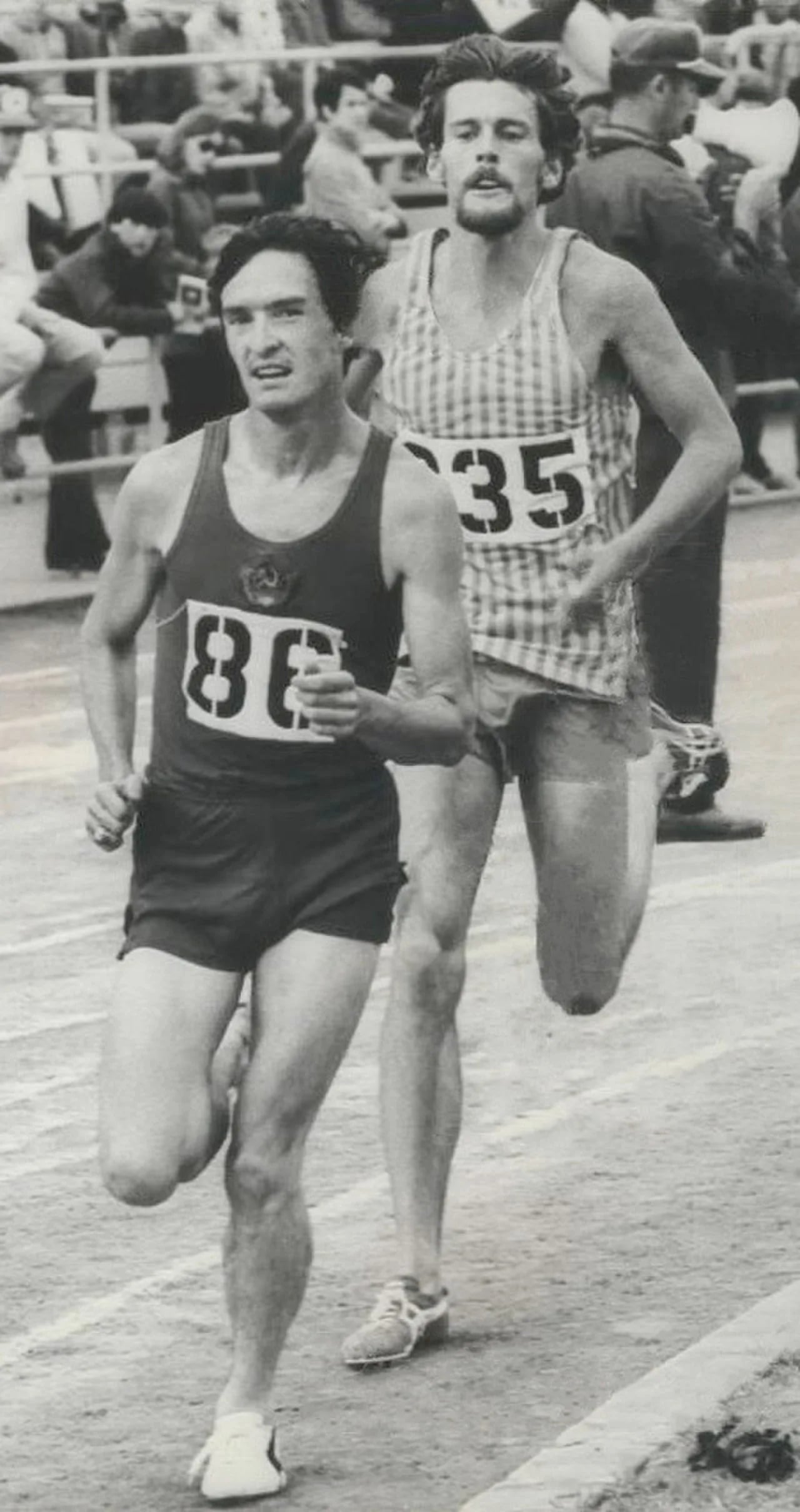 Portrait of Kenny Moore (1943–2022) – memorial page