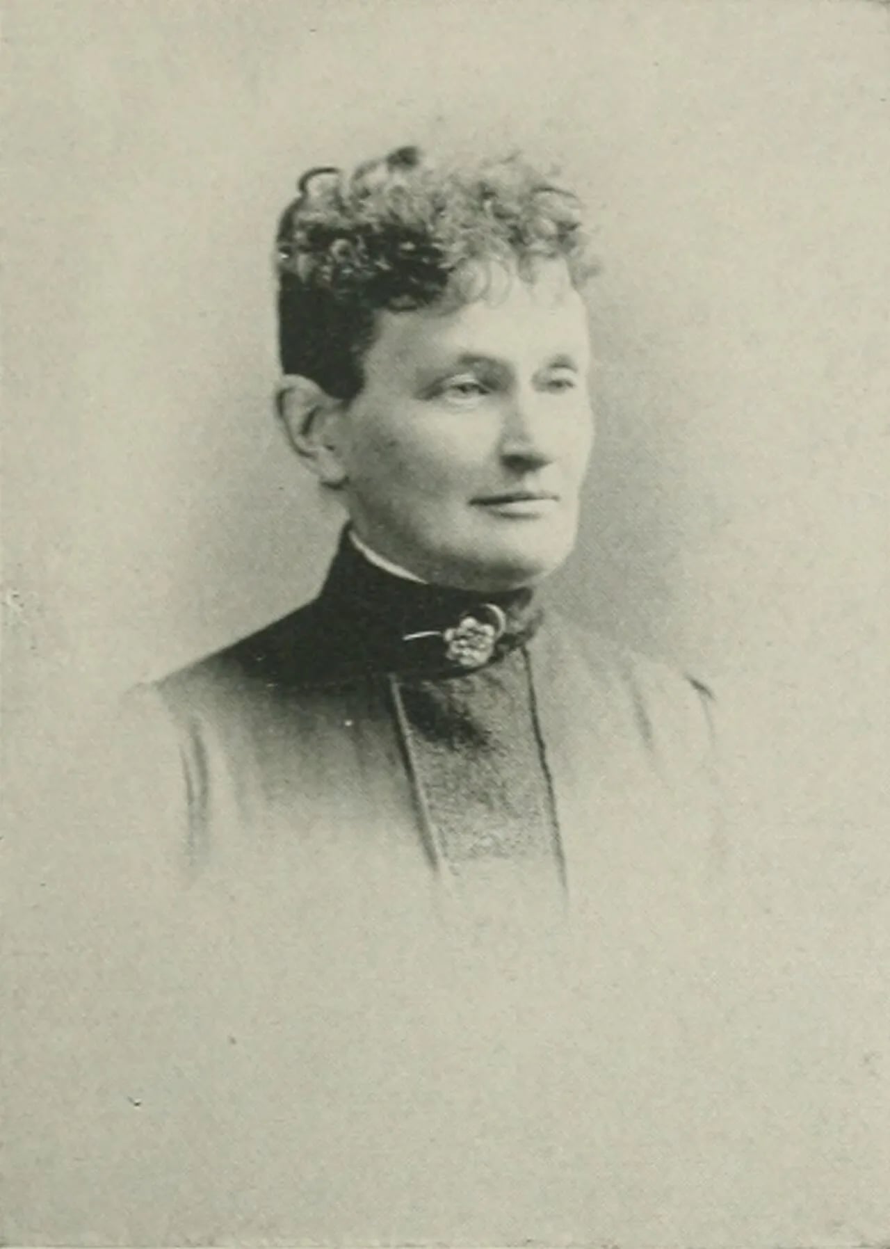 Porträt von Clara H. Sully Carhart (1845–1913) – Gedenkseite