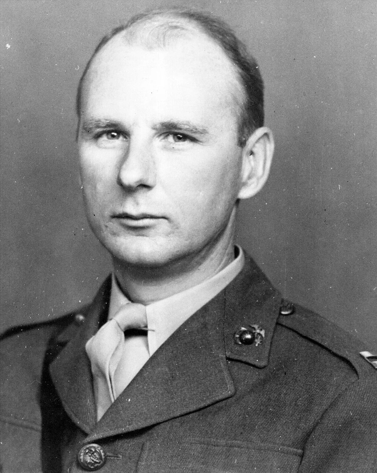 Portrait of Robert B. Luckey (1905–1974) – memorial page
