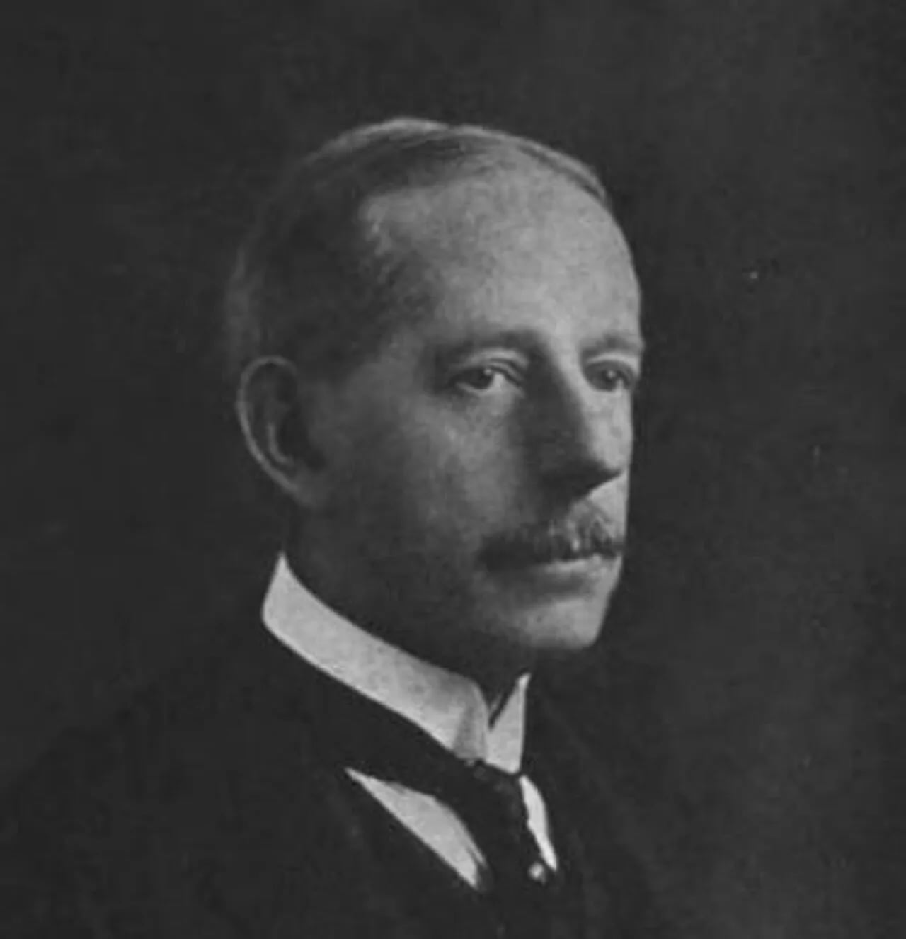 Portrait of William Dennistoun Murphy (1859–1935) – memorial page