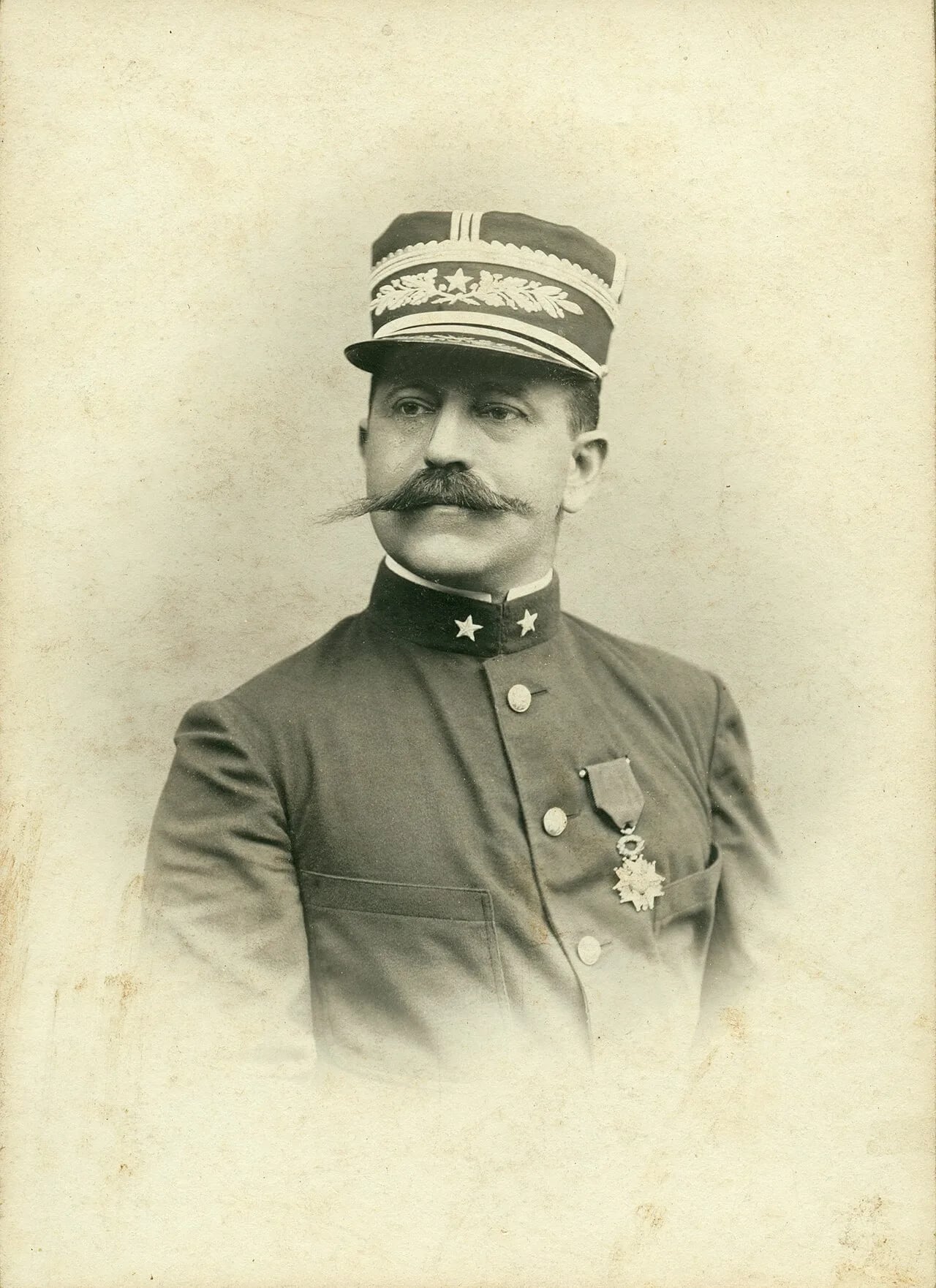 Porträt von Anatole Albert Nebout (1862–1939) – Gedenkseite