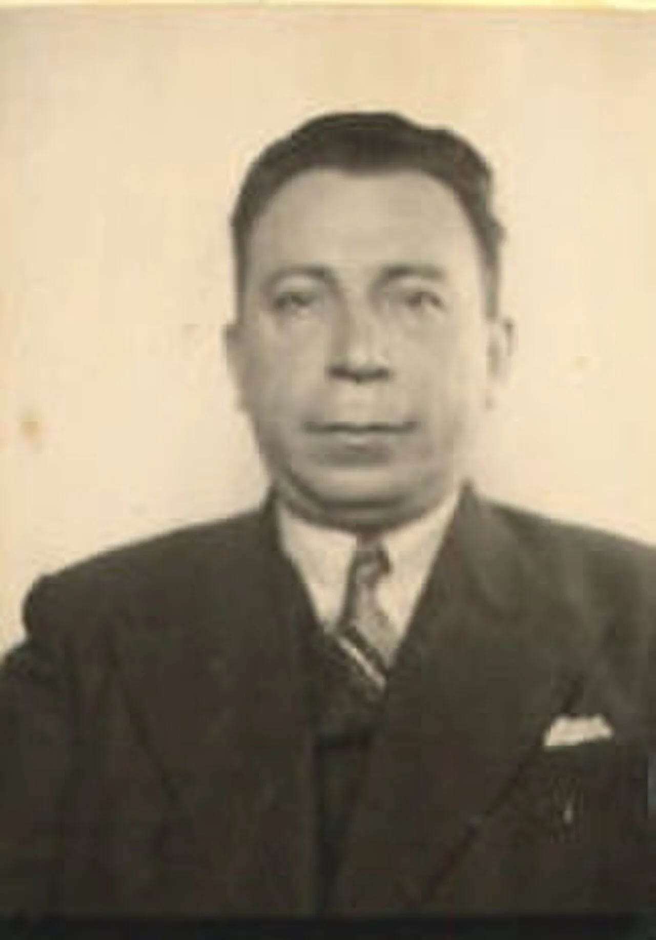 Portrait of Carlos Morales San Martín (1897–1972) – memorial page