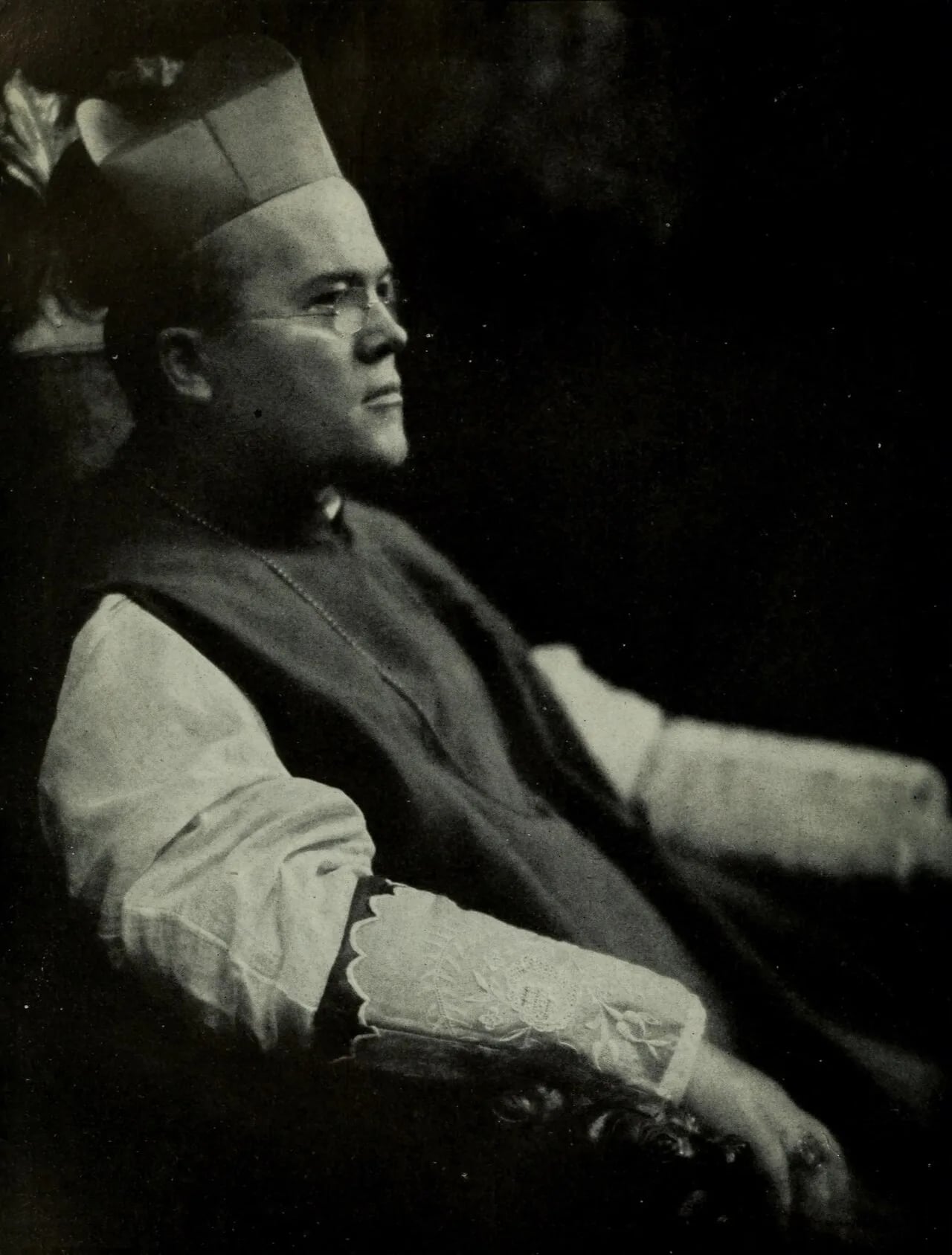 Porträt von Denis Joseph Dougherty (1865–1951) – Gedenkseite