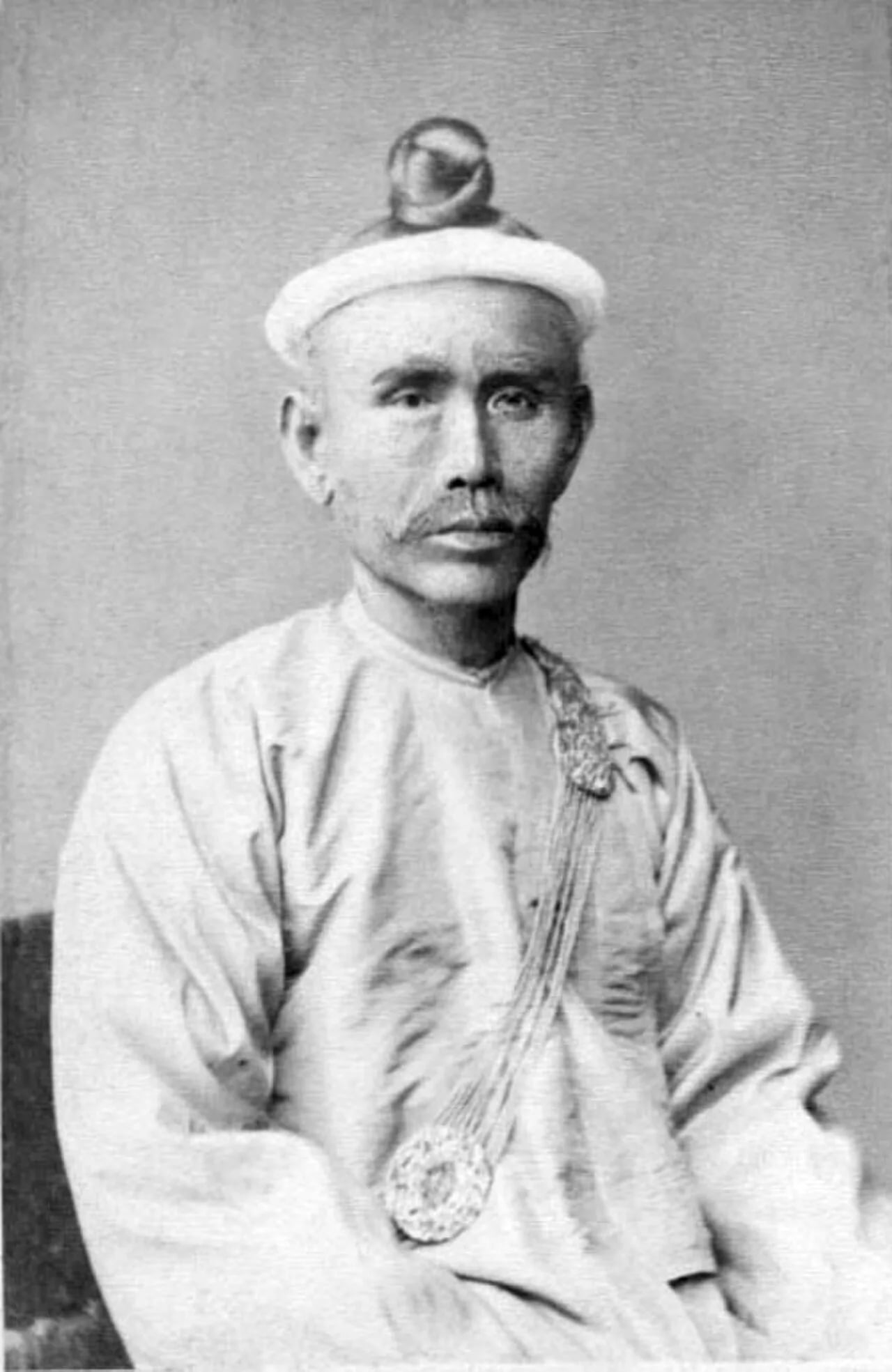 Porträt von Kinwun Mingyi U Kaung (1822–1908) – Gedenkseite