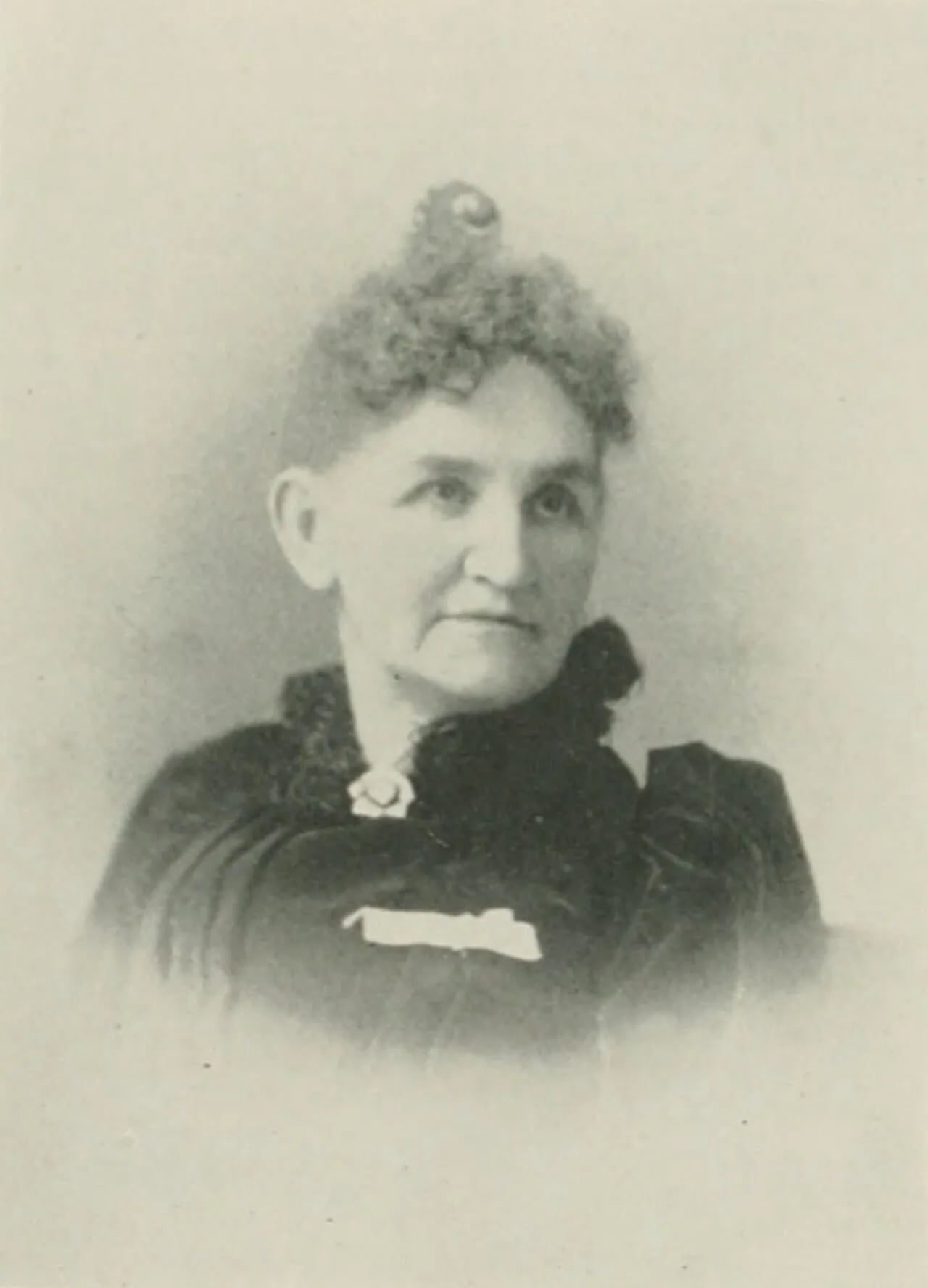 Portrait of Ida Horton East (1842–1915) – memorial page