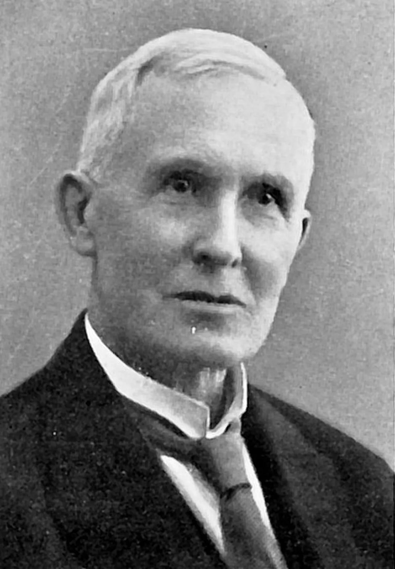 Porträt von Knud Iversen Øyen (1865–1942) – Gedenkseite