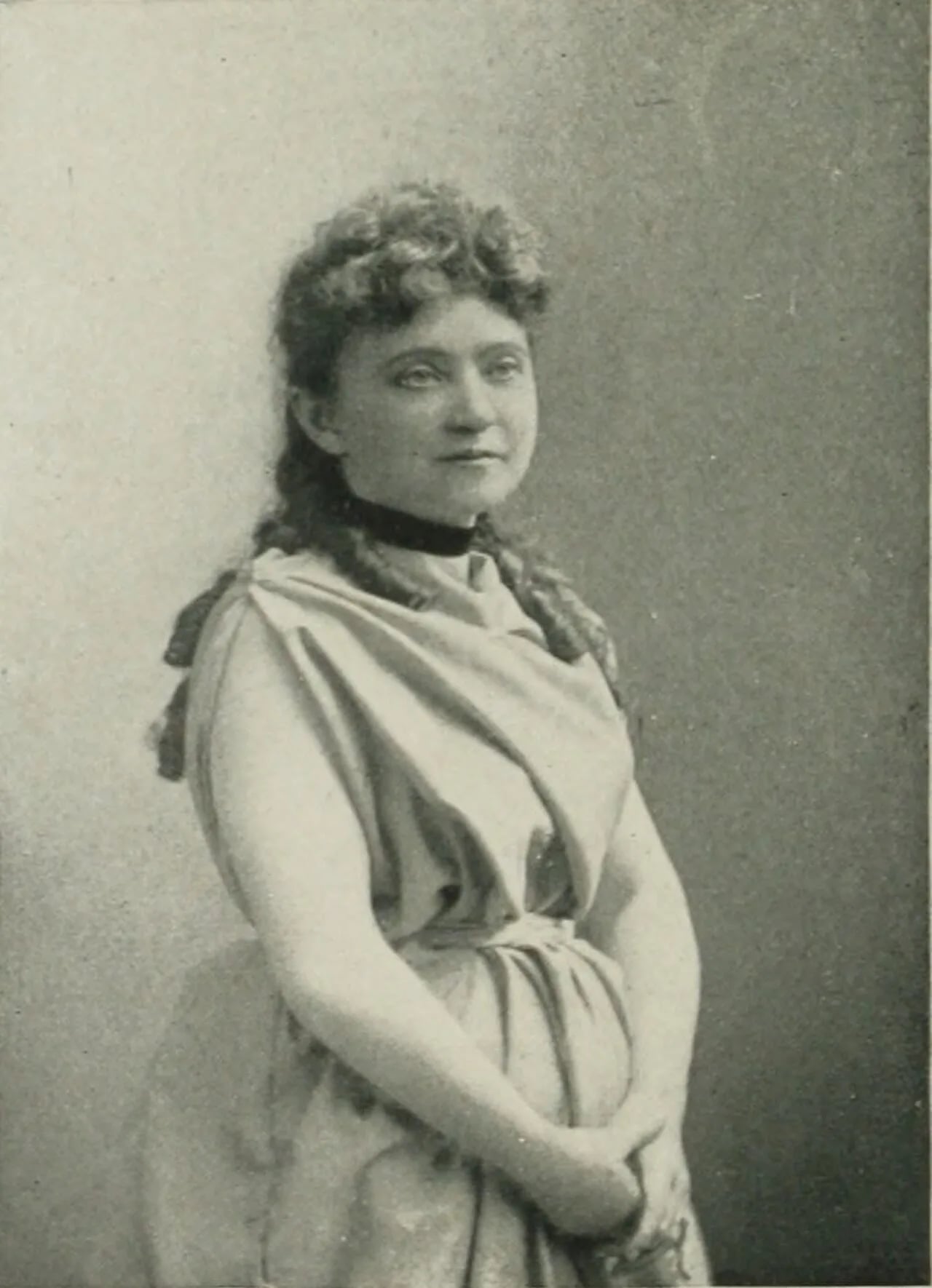 Portrait of Laura Rosamond White (1844–1922) – memorial page