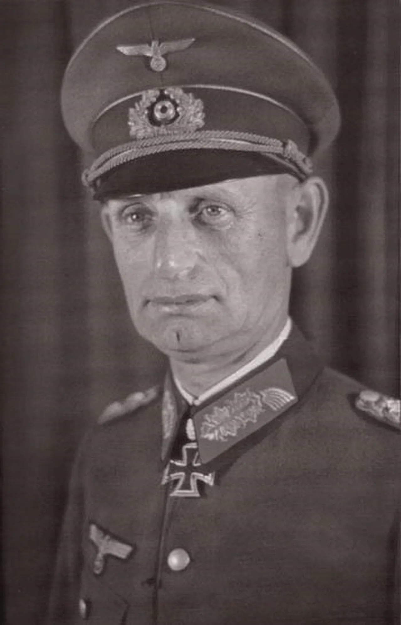 Porträt von Walter von Brockdorff-Ahlefeldt (1887–1943) – Gedenkseite