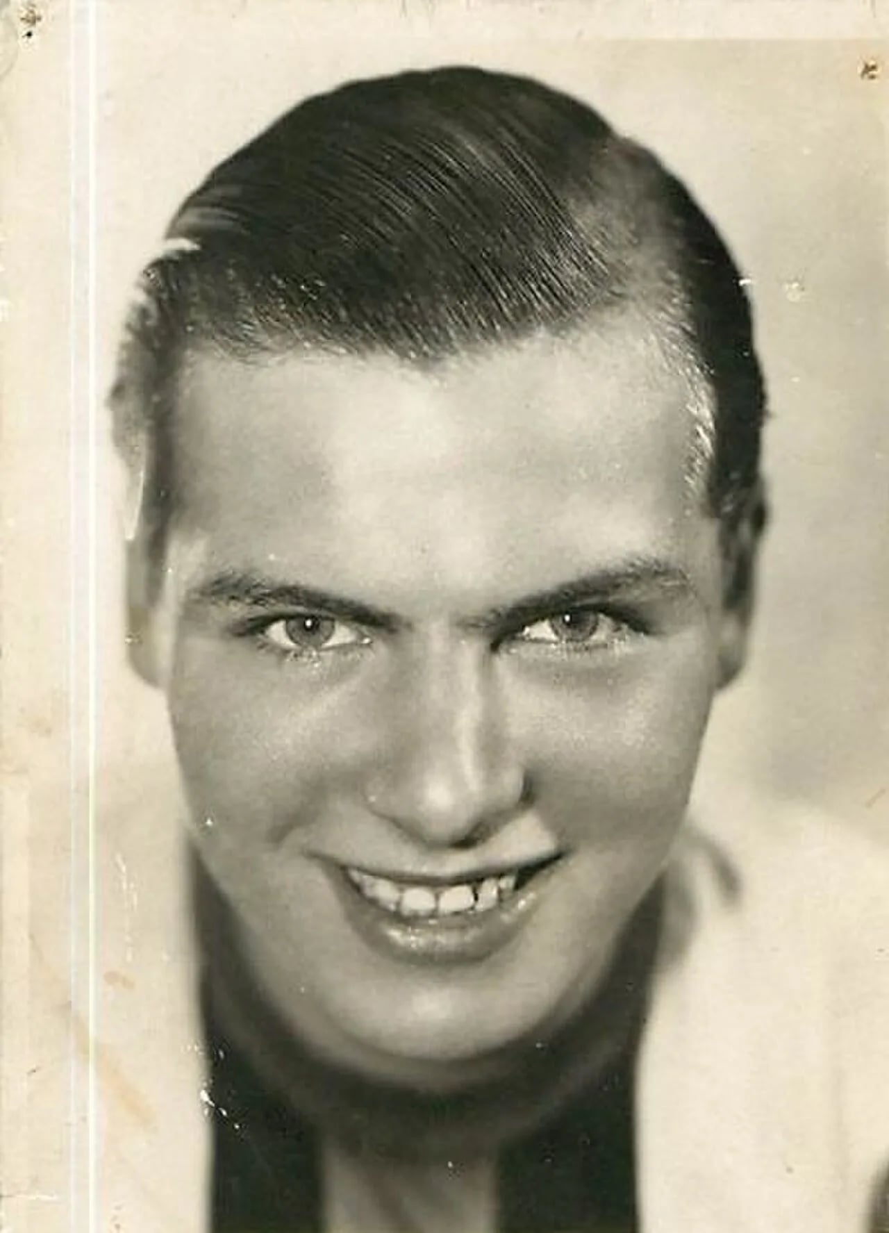 Porträt von Pierre Iacoponelli (1924–2011) – Gedenkseite