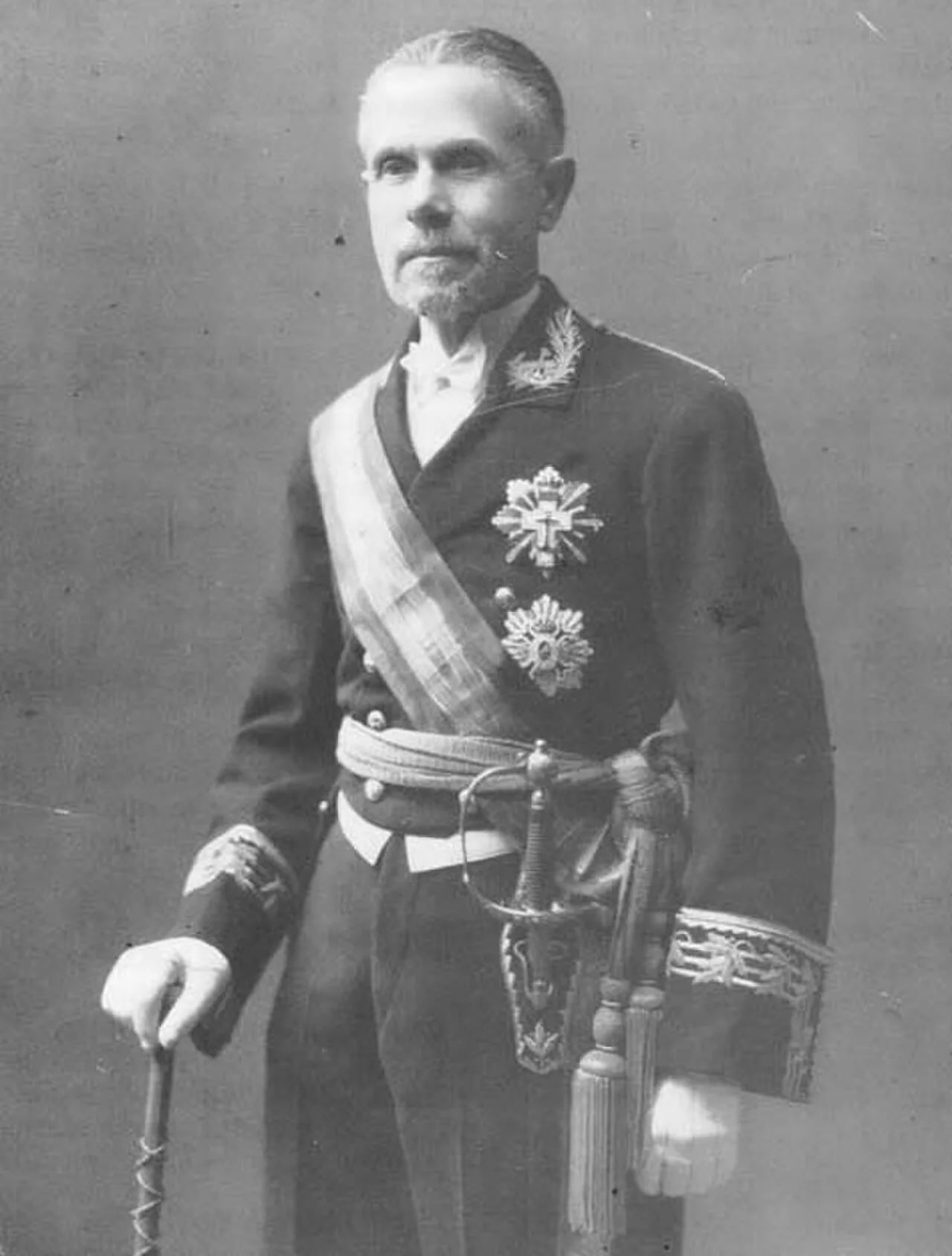 Porträt von Eduardo Cabello (1865–1957) – Gedenkseite