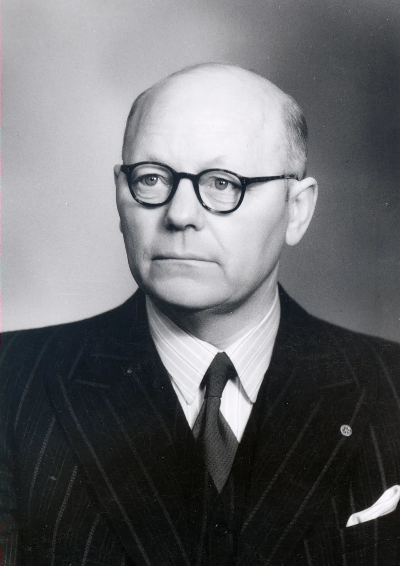 Portrait of Kristian Langlo (1894–1976) – memorial page