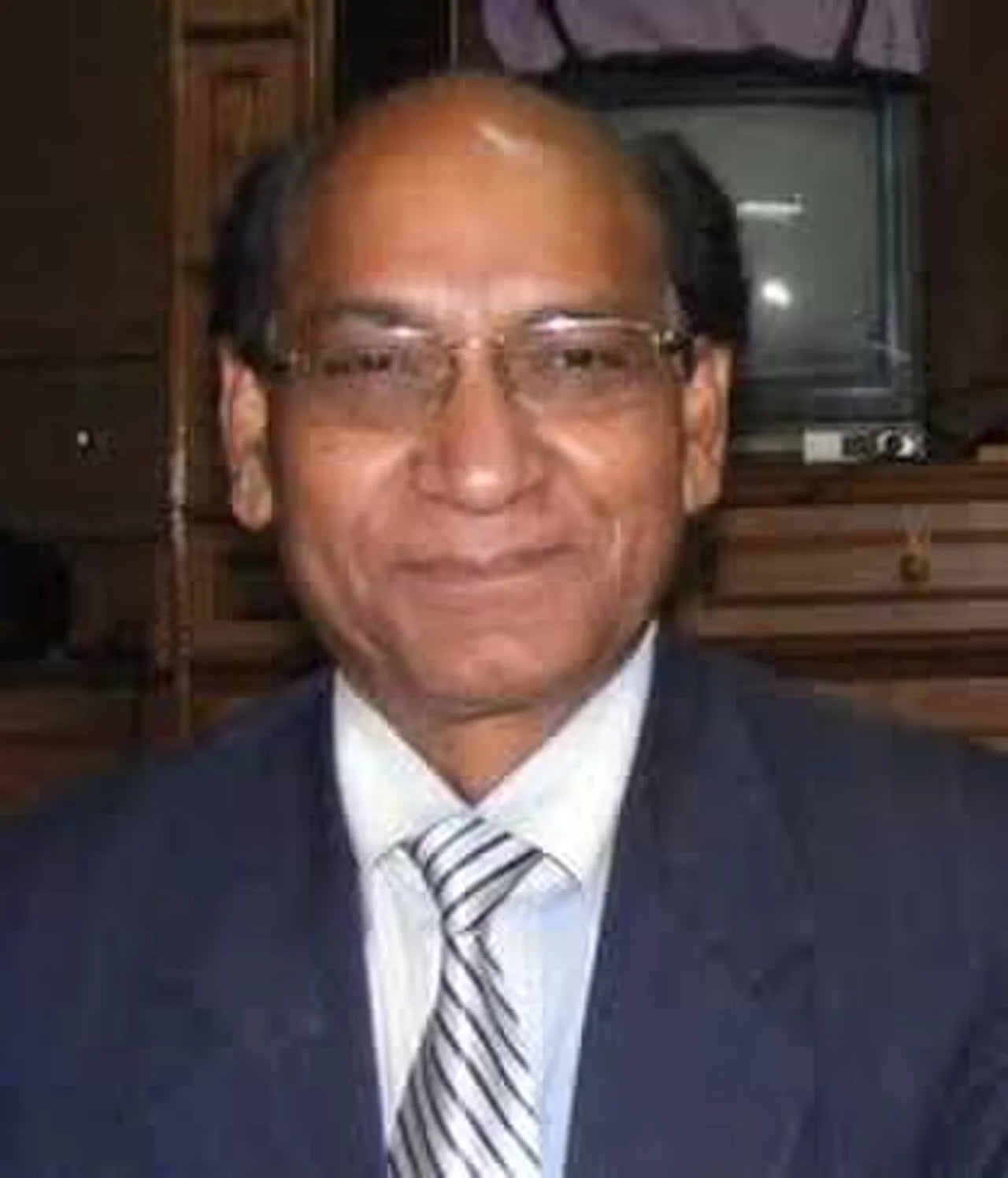 Portrait of Kunwar Bechain (1942–2021) – memorial page