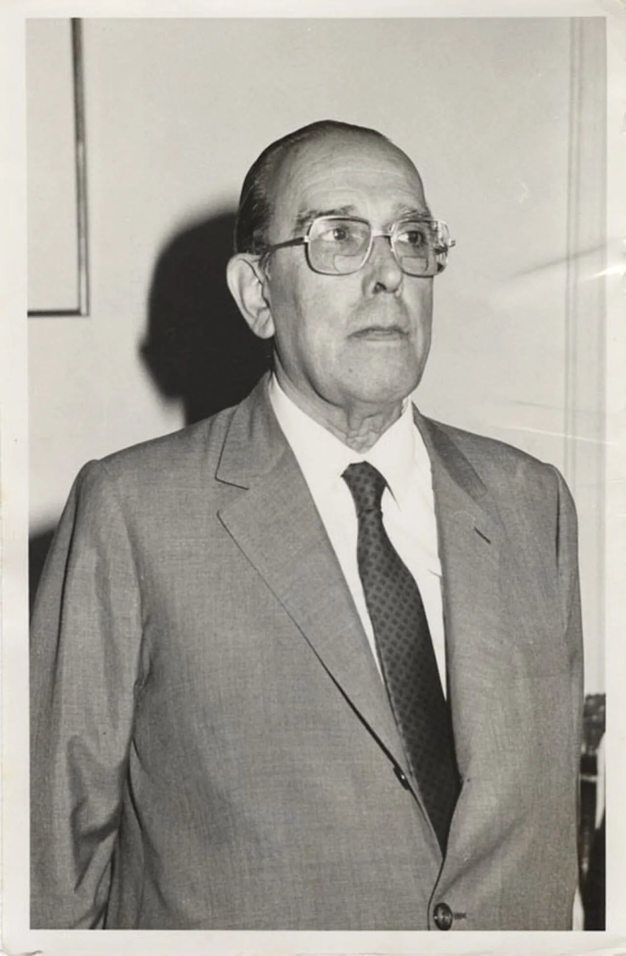 Portrait of Hugo Rosende Subiabre (1916–1990) – memorial page