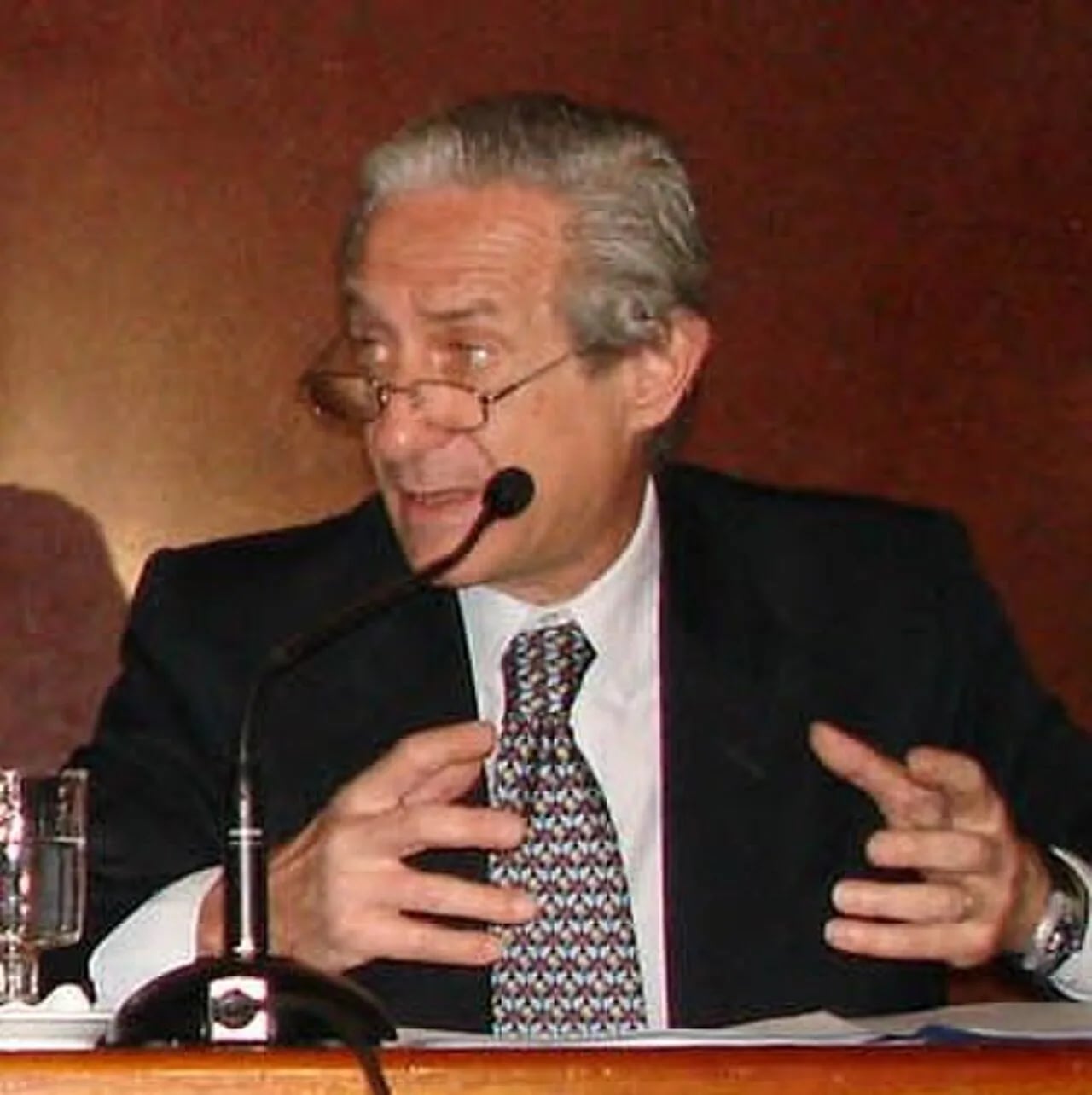 Portrait of Juan José Llach (1944–2025) – memorial page