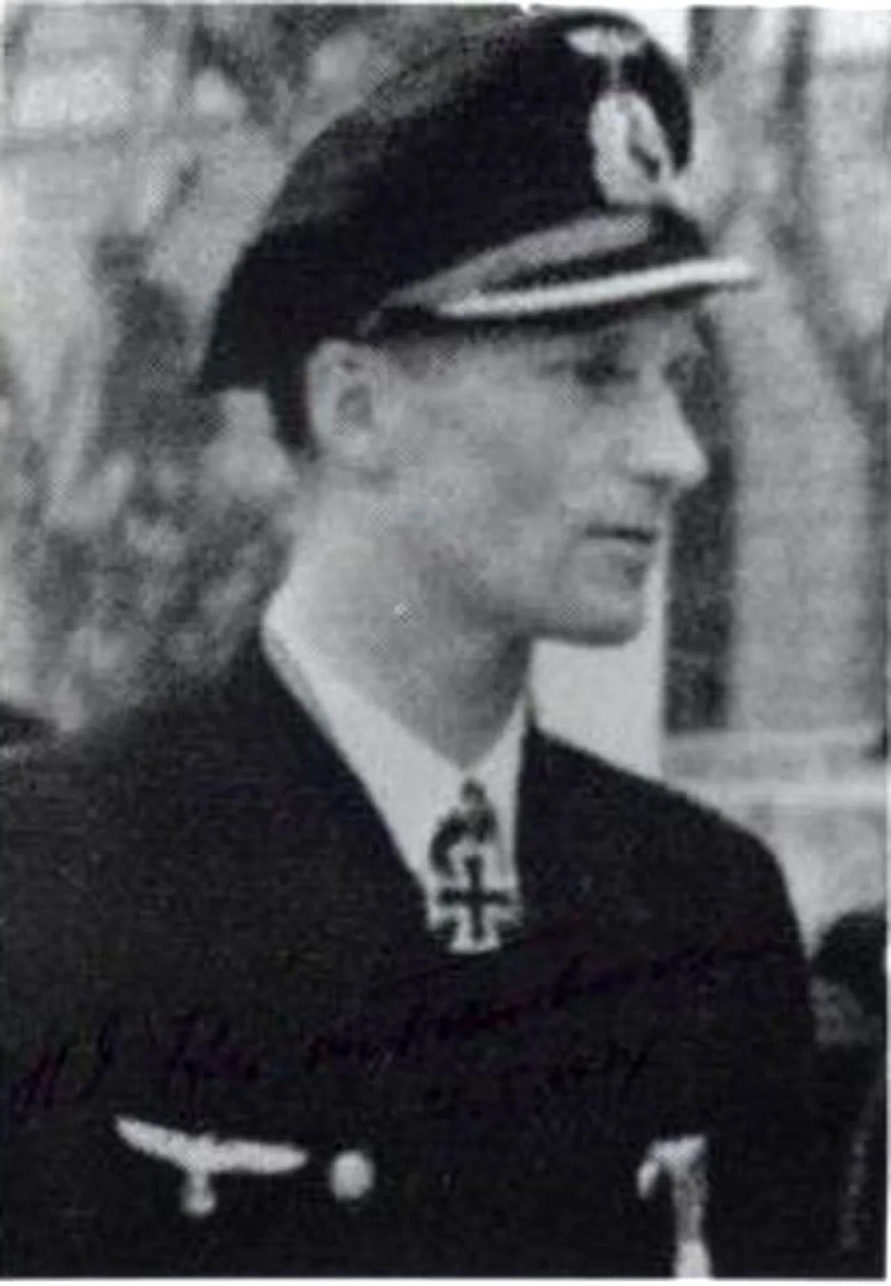 Portrait of Hans Diedrich von Tiesenhausen (1913–2000) – memorial page