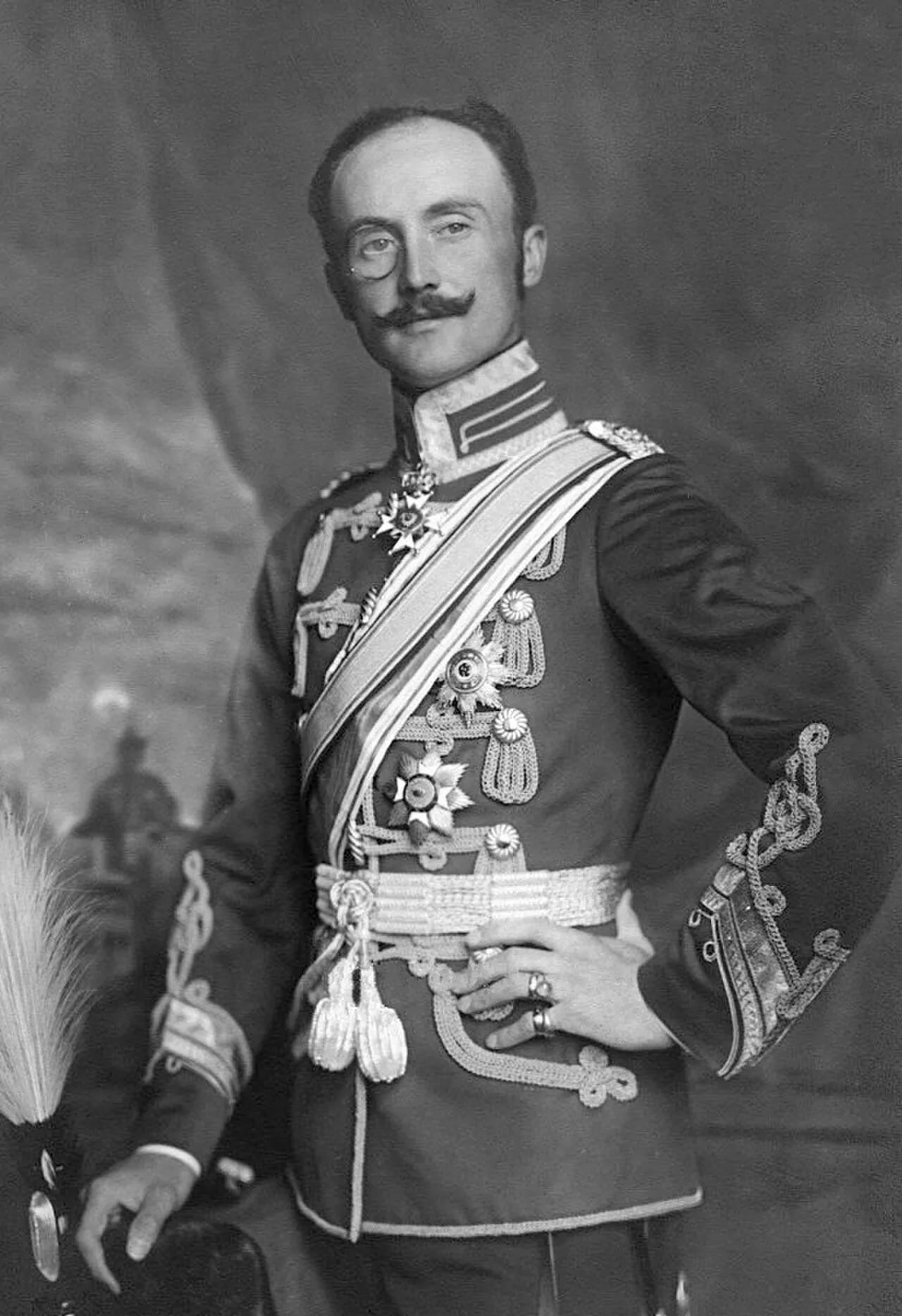 Porträt von Adolf II. (1883–1936) – Gedenkseite