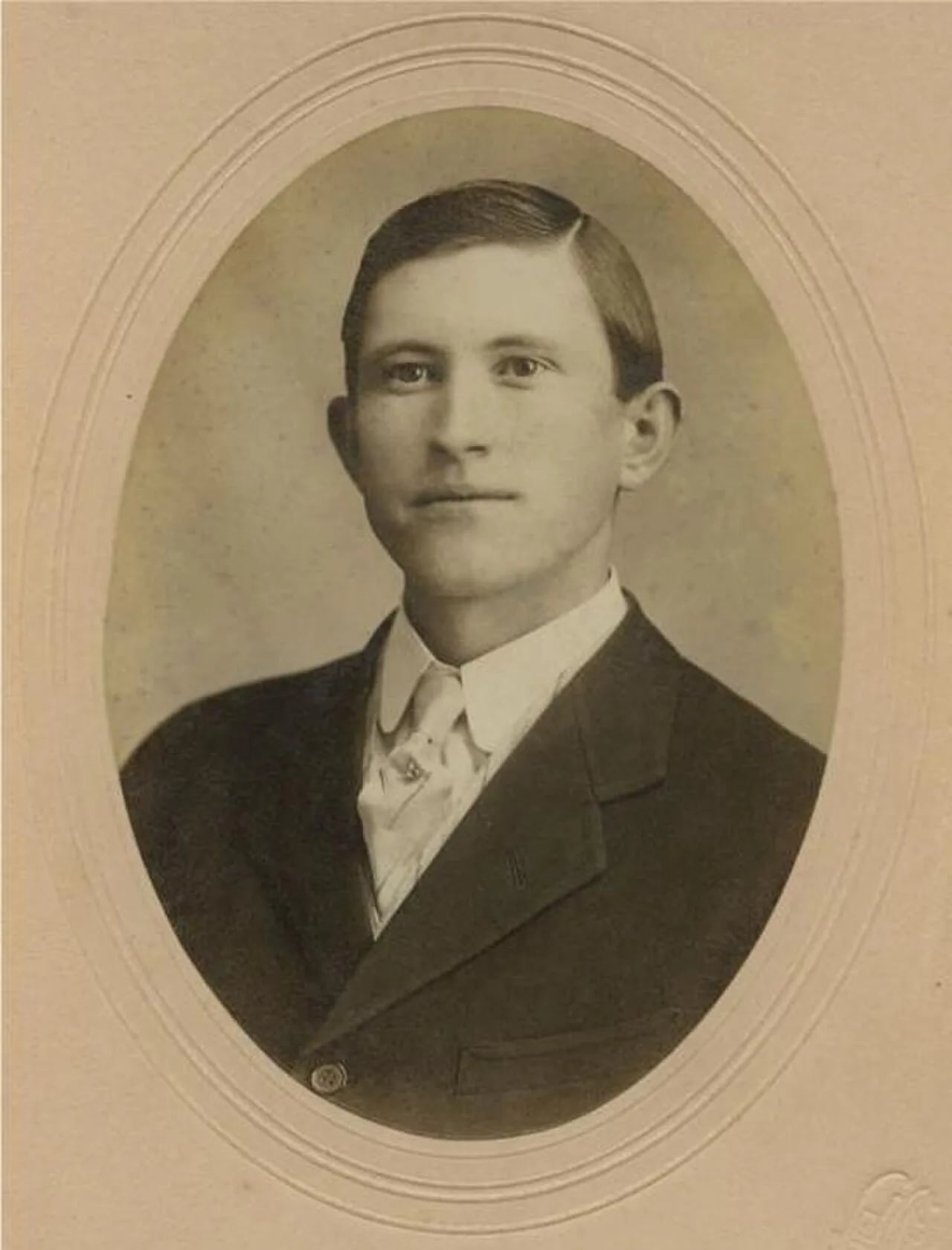 Portrait of Lambert Estes Gwinn (1884–1958) – memorial page