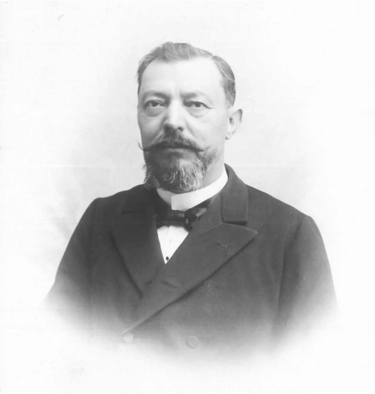 Portrait of Albin Curet (1850–1919) – memorial page
