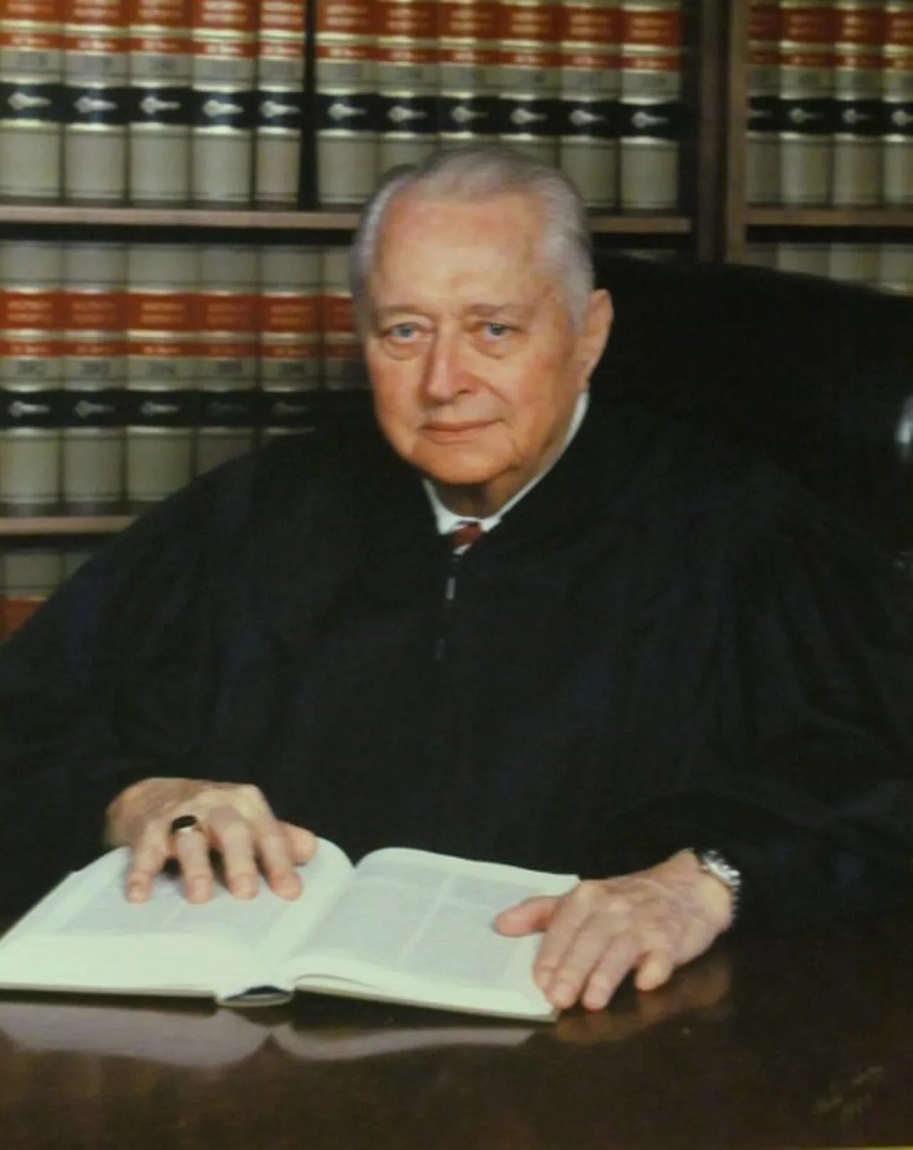 Porträt von Lansing Leroy Mitchell (1914–2001) – Gedenkseite