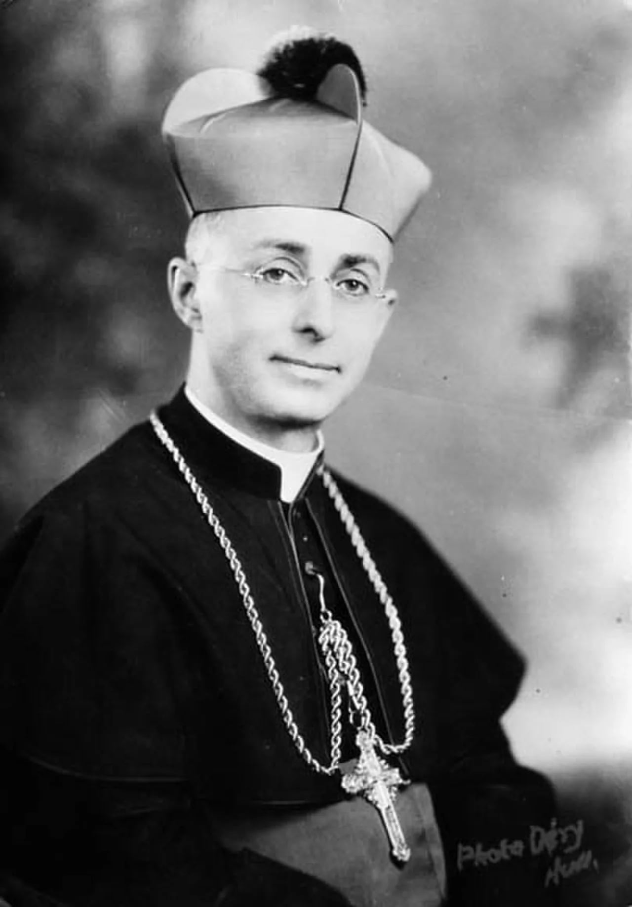 Portrait of Jean-Marie-Rodrigue Villeneuve (1883–1947) – memorial page