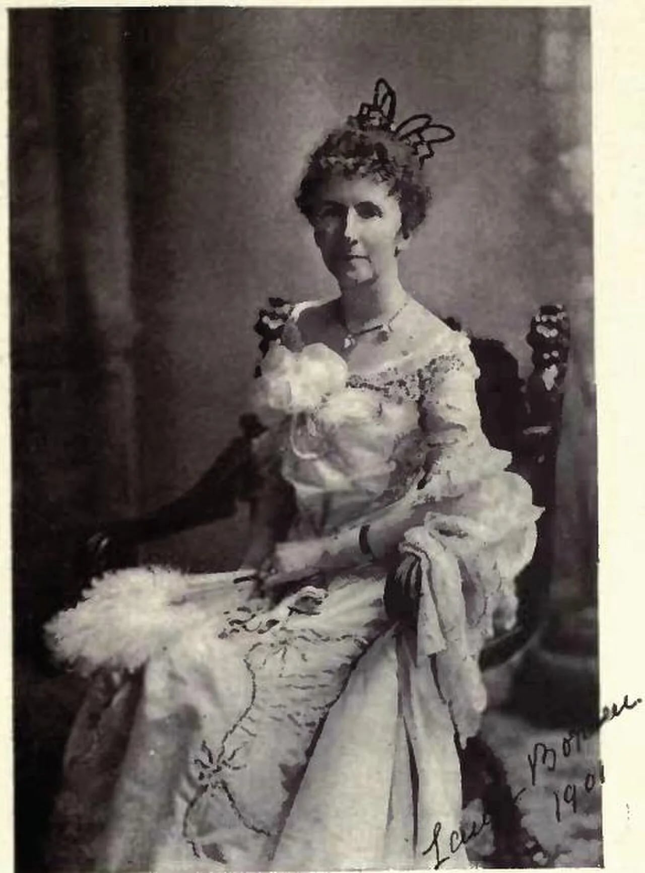 Portrait of Laura Borden (1861–1940) – memorial page