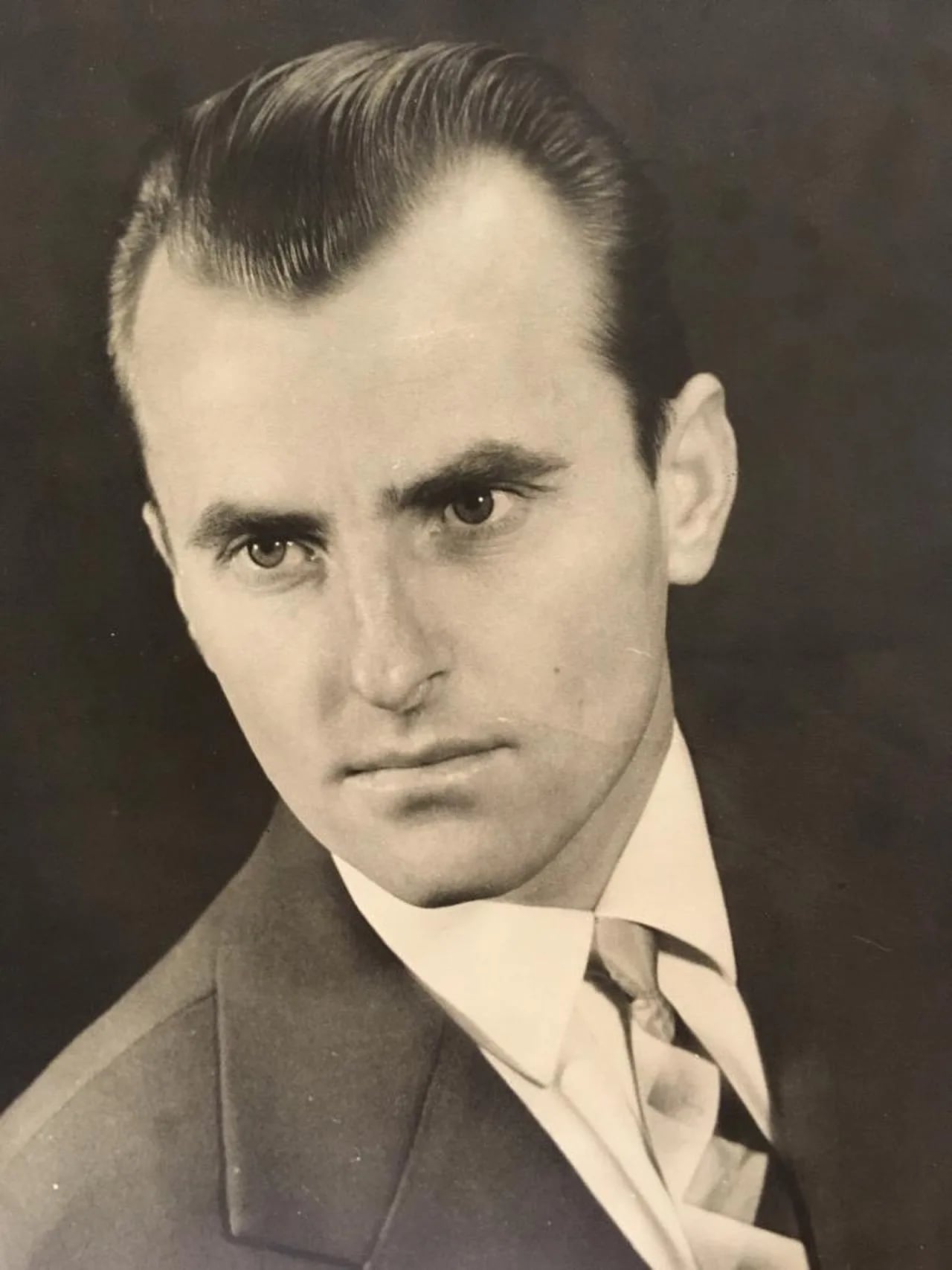 Portrait of Lavrenti Kalinov (1936–2018) – memorial page