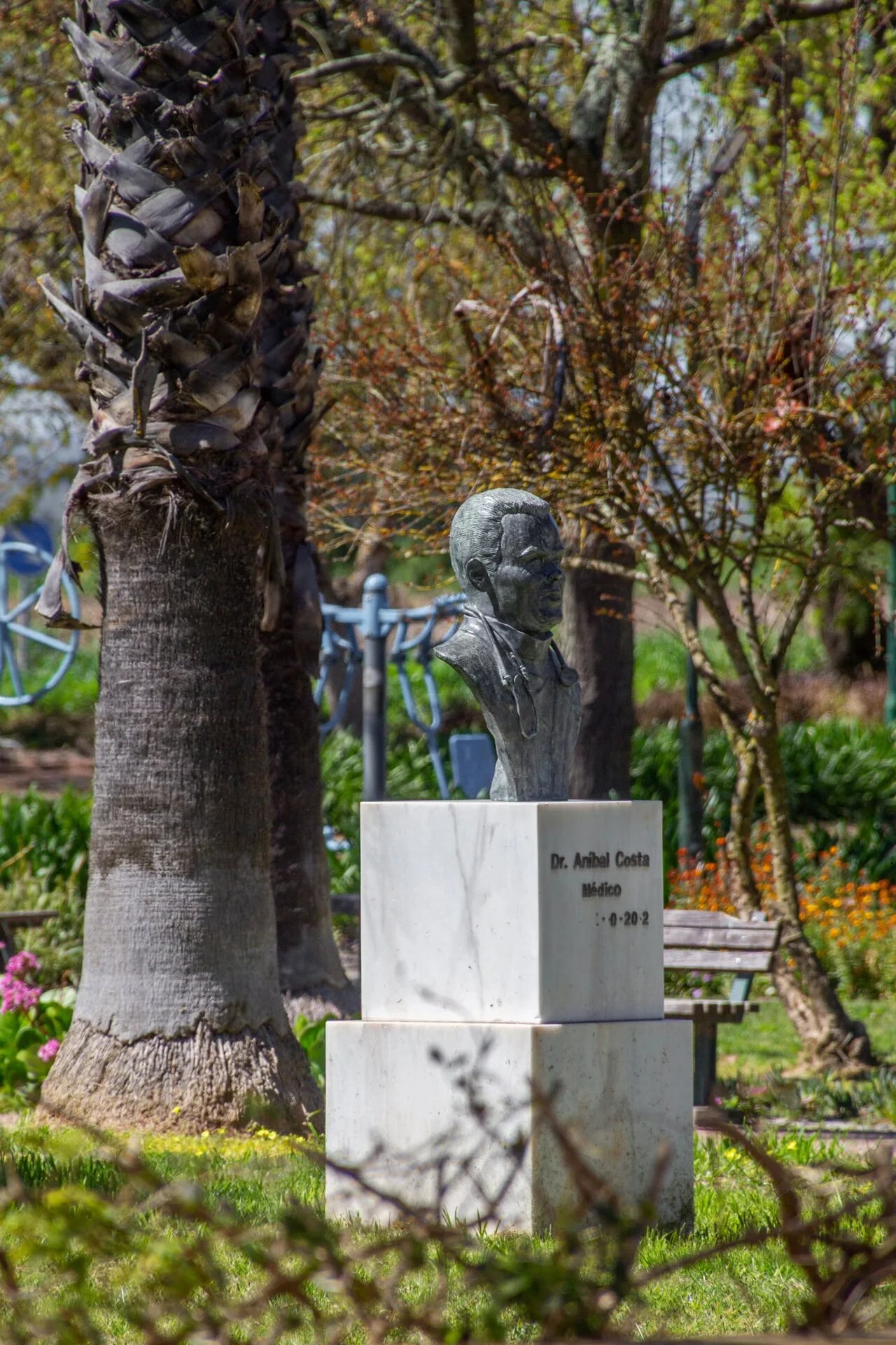 Portrait of Aníbal Coelho da Costa (1930–2011) – memorial page