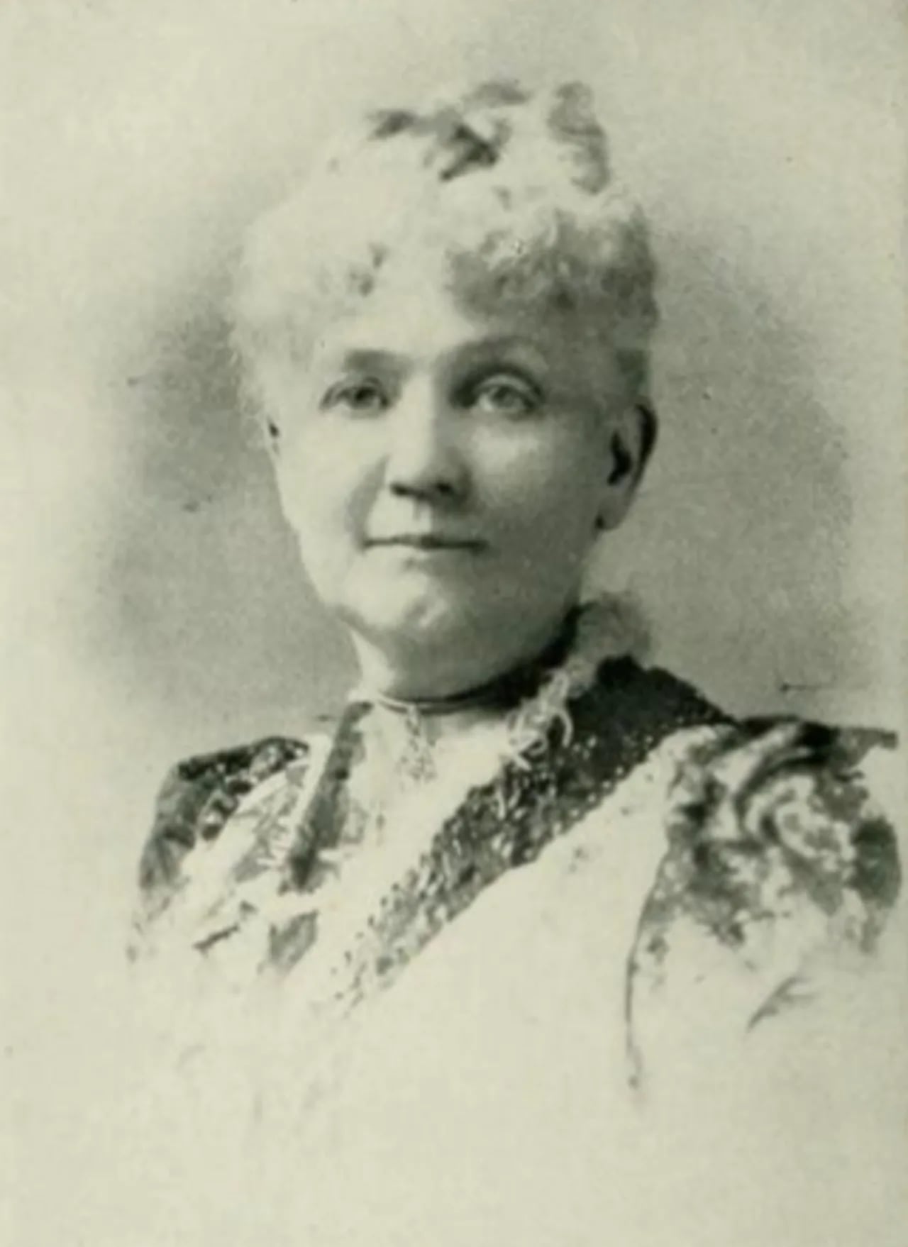 Porträt von Sue Harper Mims (1842–1913) – Gedenkseite