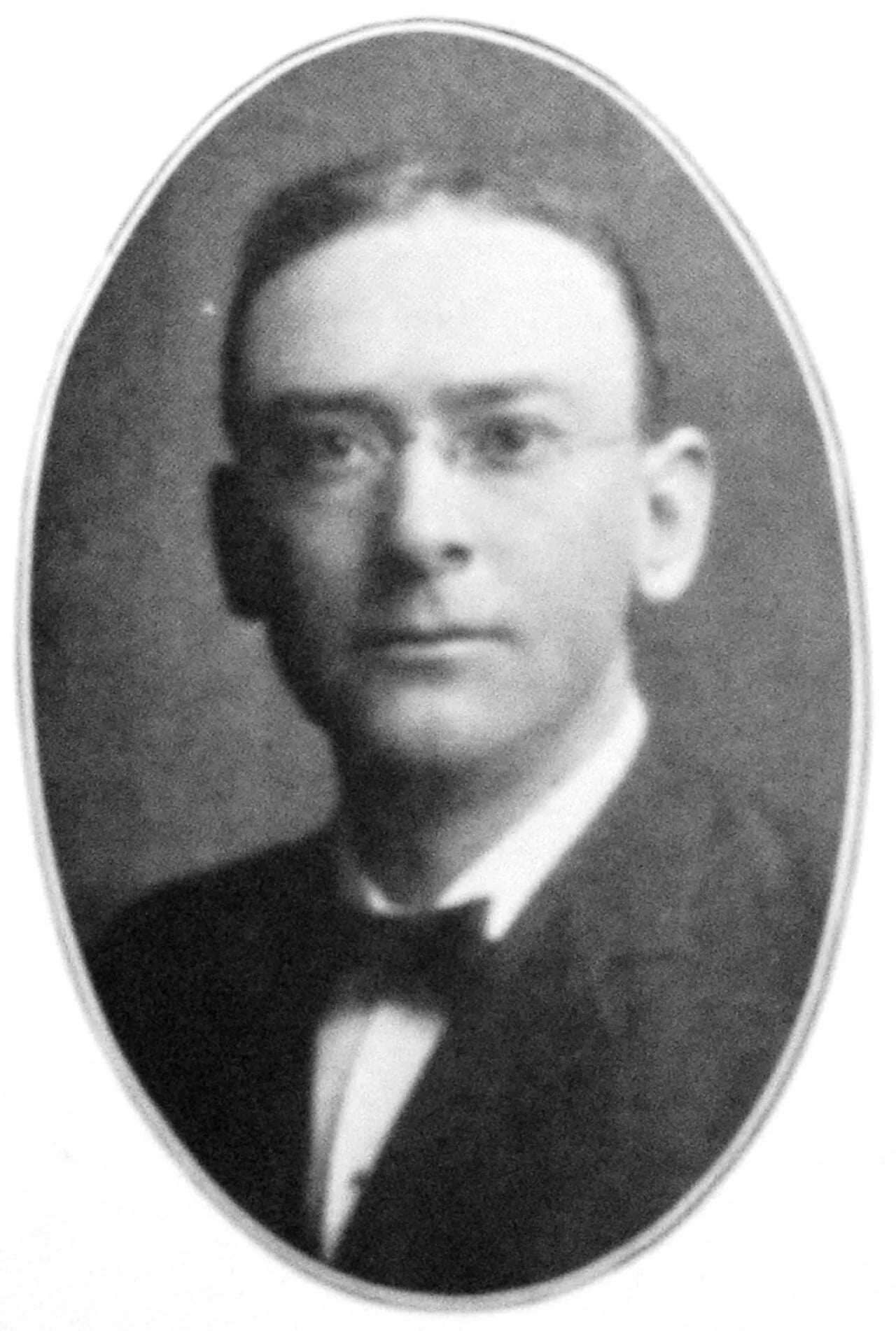 Portrait of Lawrence T. Harris (1873–1960) – memorial page