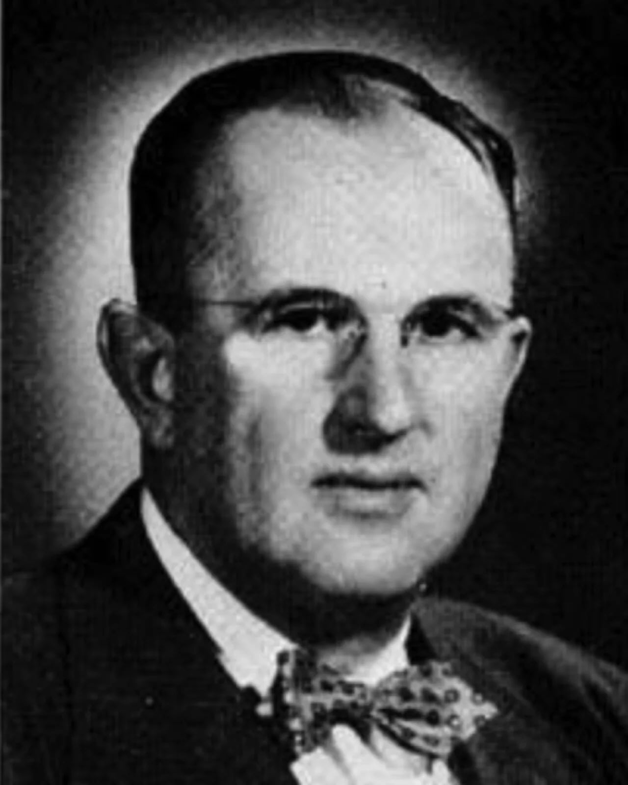 Portrait of David Davis IV (1906–1978) – memorial page