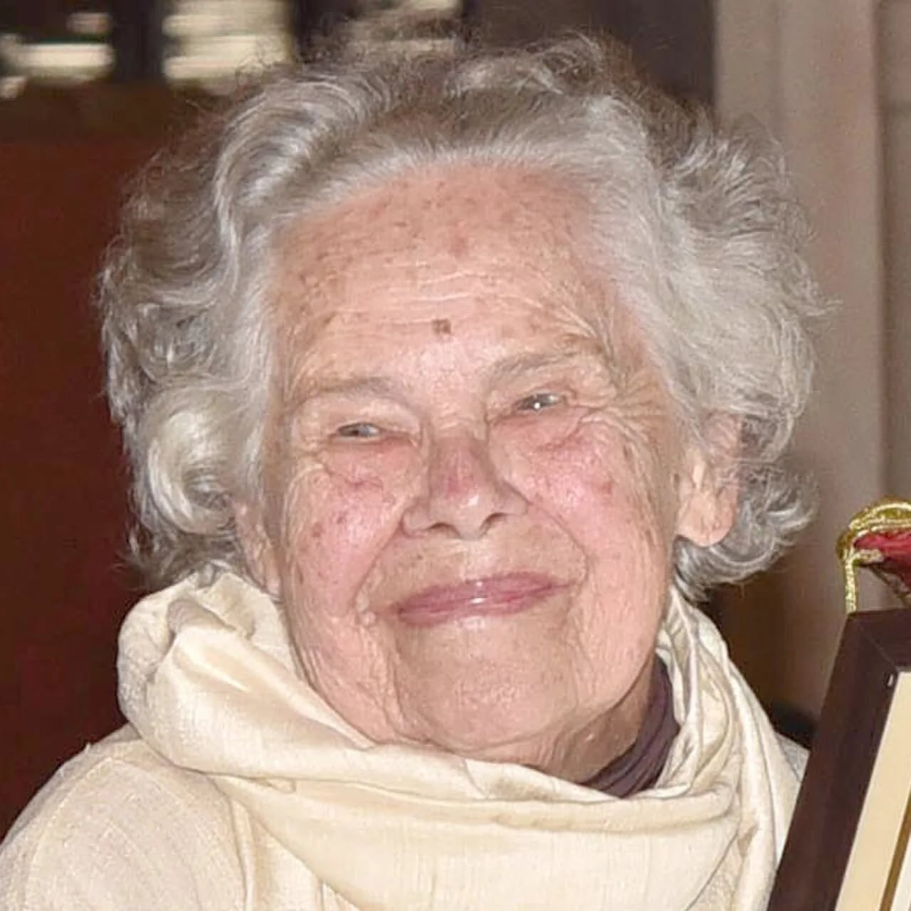 Porträt von Didi Contractor (1929–2021) – Gedenkseite