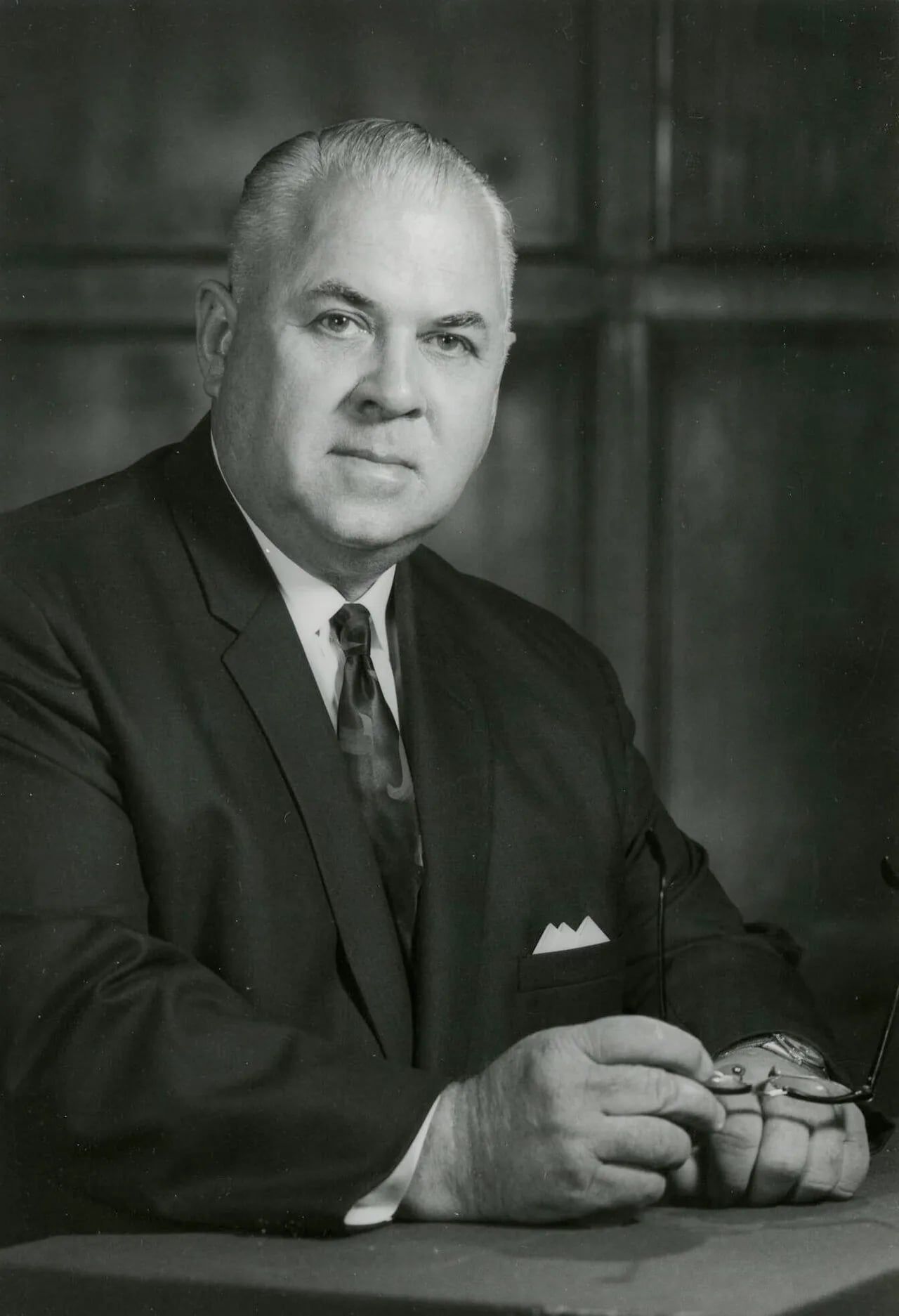 Porträt von Lee Grills (1904–1982) – Gedenkseite