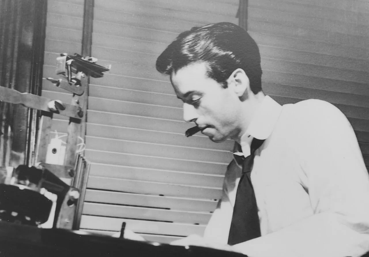 Portrait of Lee Hunter (1913–1986) – memorial page